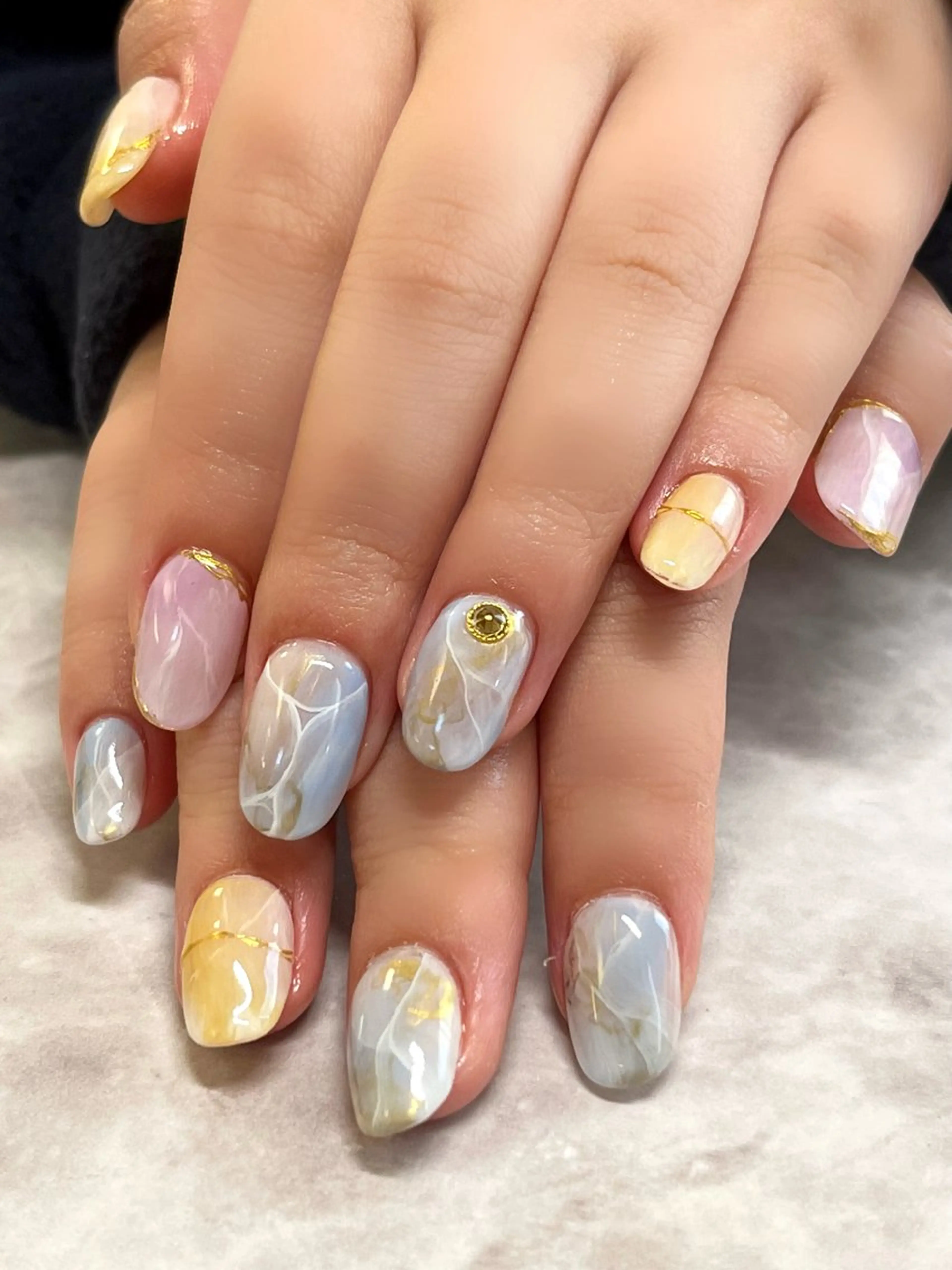 ネイル 長さ出し ハンドケア Nailsalon C.U.Eのネイルデザイン
