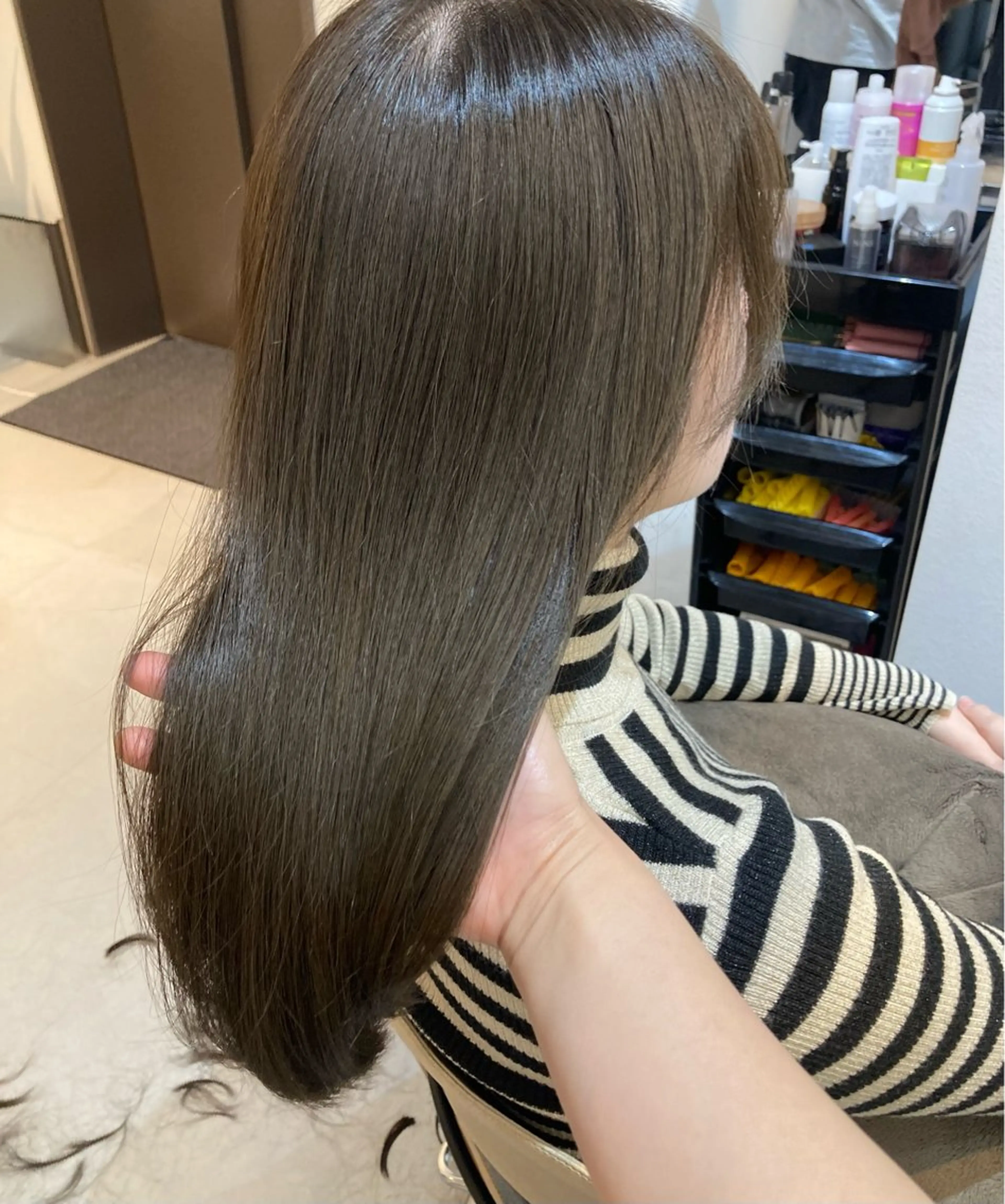 ミディアム ✨色持ちの良い艶 カラー✨蟹江真世のヘアスタイル