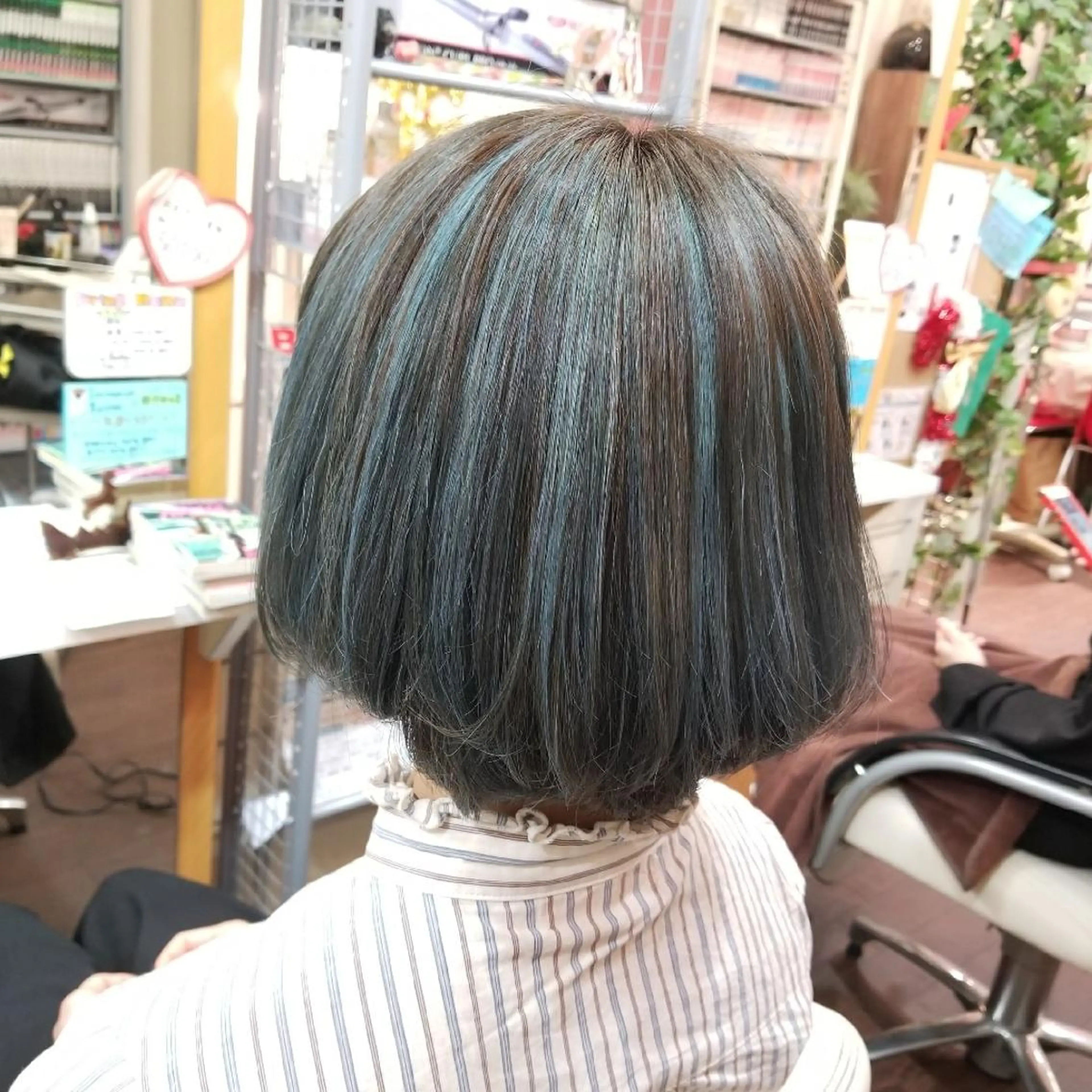 ショート カラー ヘアカラー エクステ 植田 /エクステ /ブリーチ/髪質改善のヘアスタイル