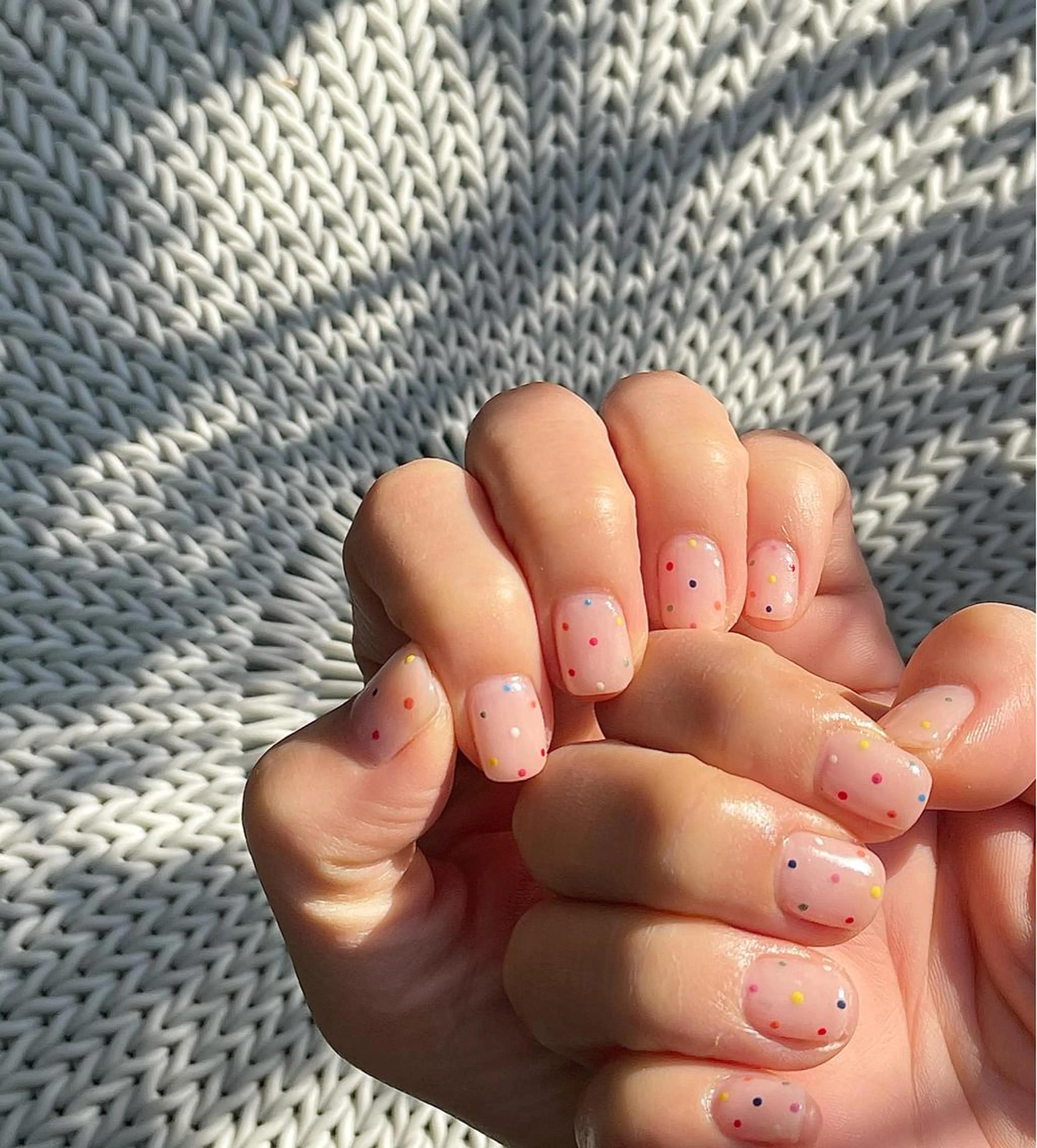 ショート カラー パーマ ヘアアレンジ メンズ キッズ ネイル マツエク・マツパ ドット ハンドネイル ハンドケア nail&eye Aoのマツエク・マツパデザイン