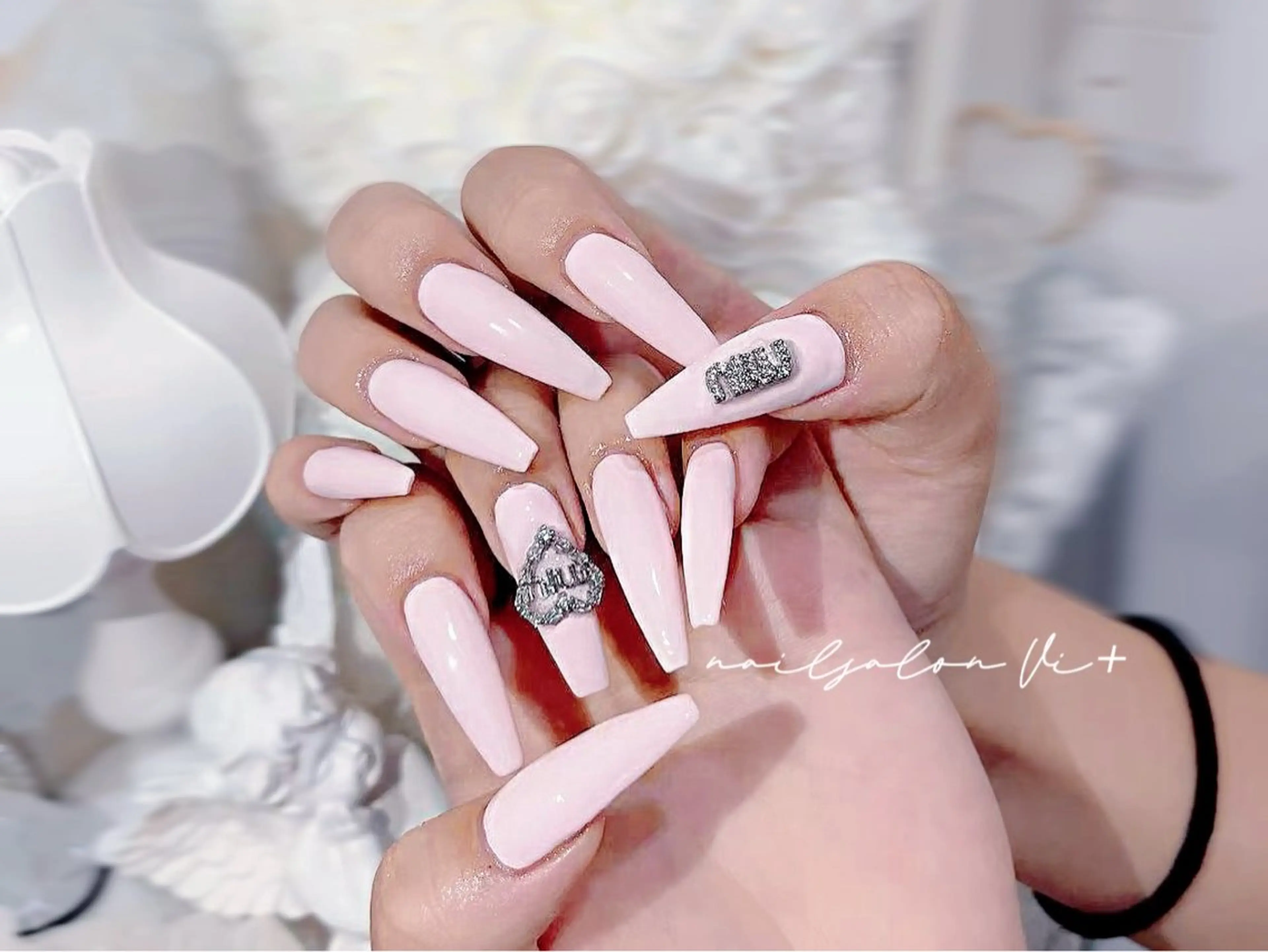 ネイル ハンドネイル ✨Nailsalon Vi+✨のネイルデザイン