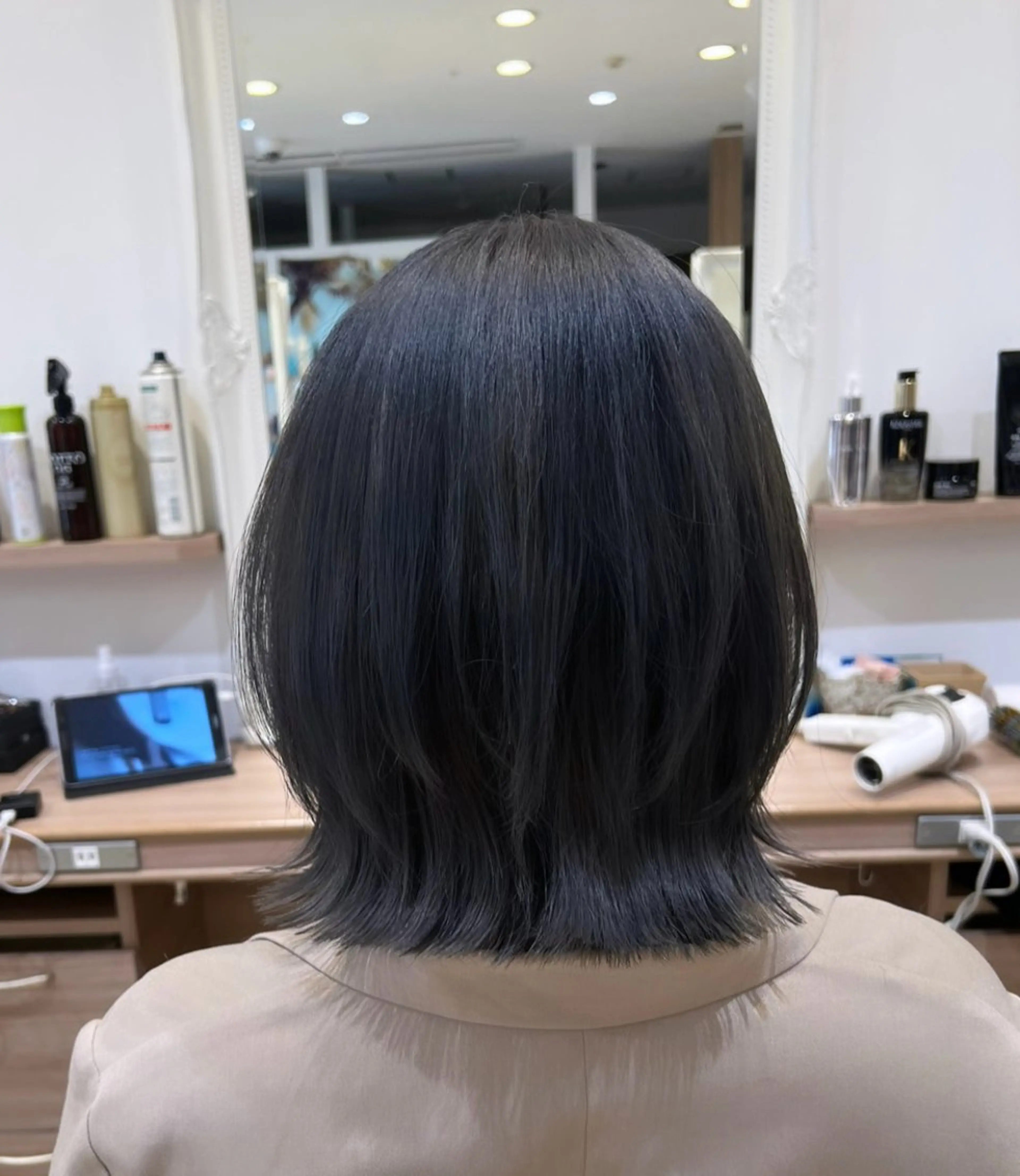 ミディアム アッシュ ボブ くびれヘア 外ハネヘア 横浜/韓国風/ヘアメ /ユイナ🎀のヘアスタイル