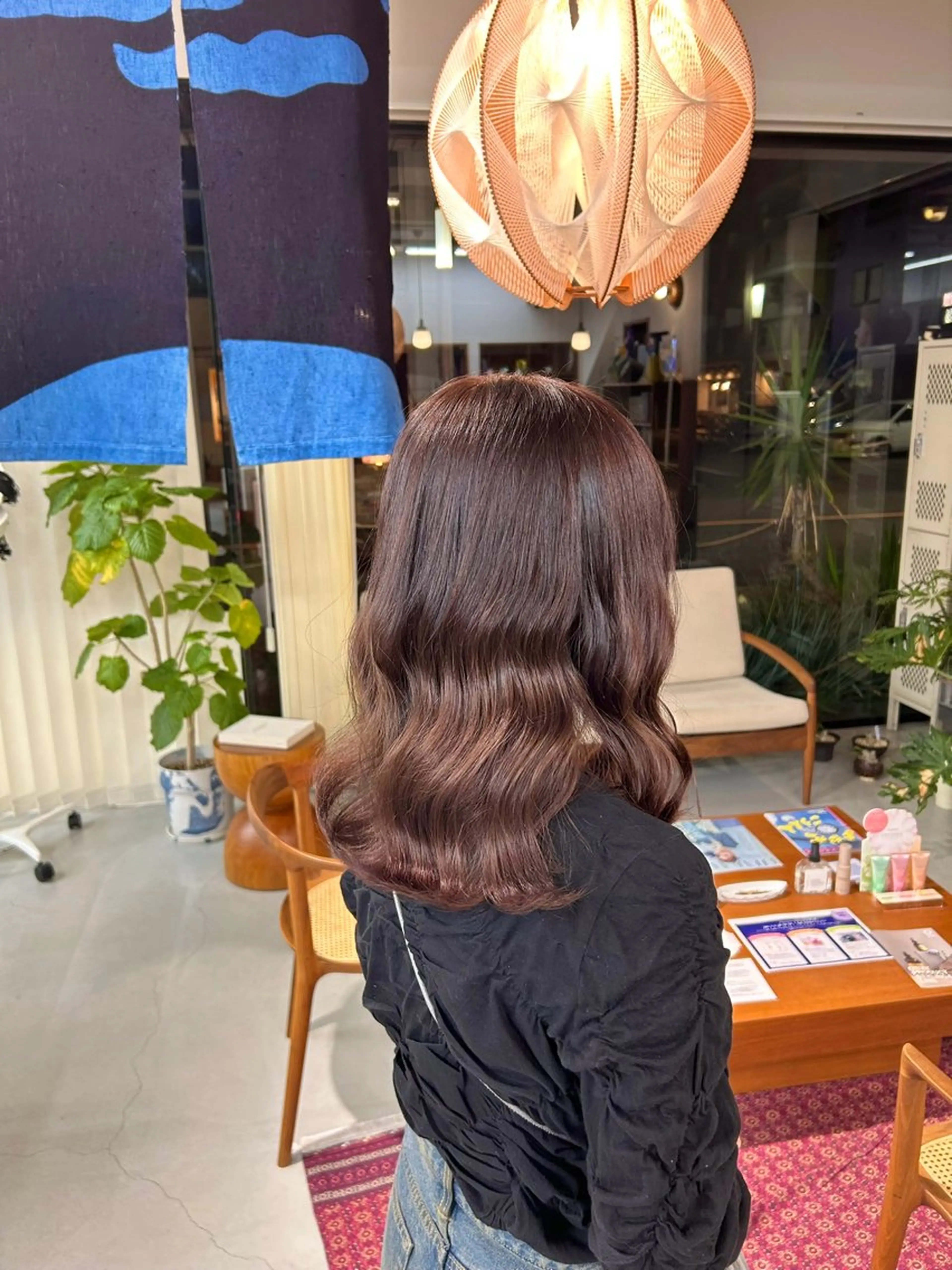 ミディアム カラー ラベンダーカラー 藤原 あかりのヘアスタイル