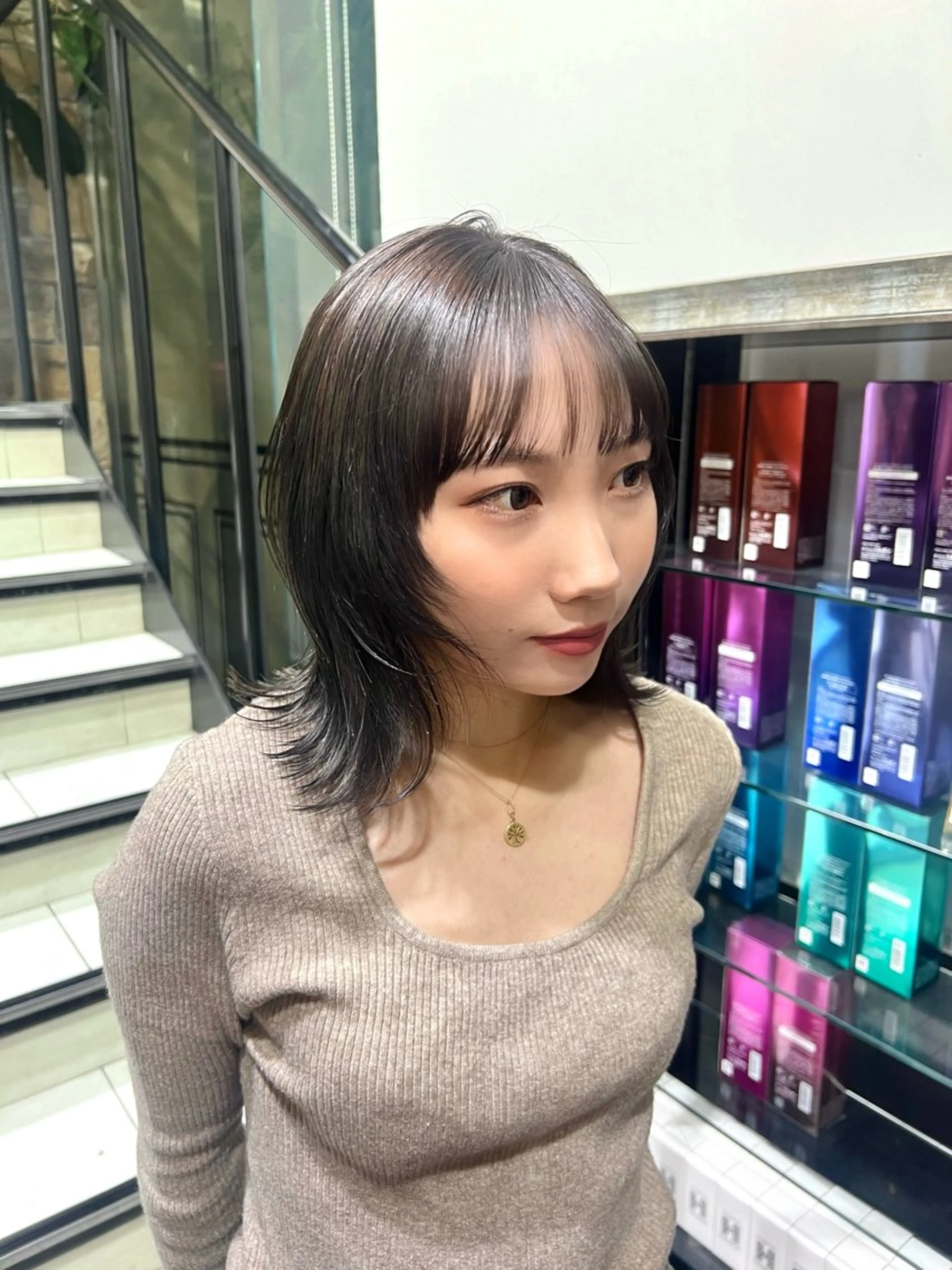 ミディアム 暖色ｶﾗｰ/ﾚｲﾔｰ ｶｯﾄ/Yunaのヘアスタイル