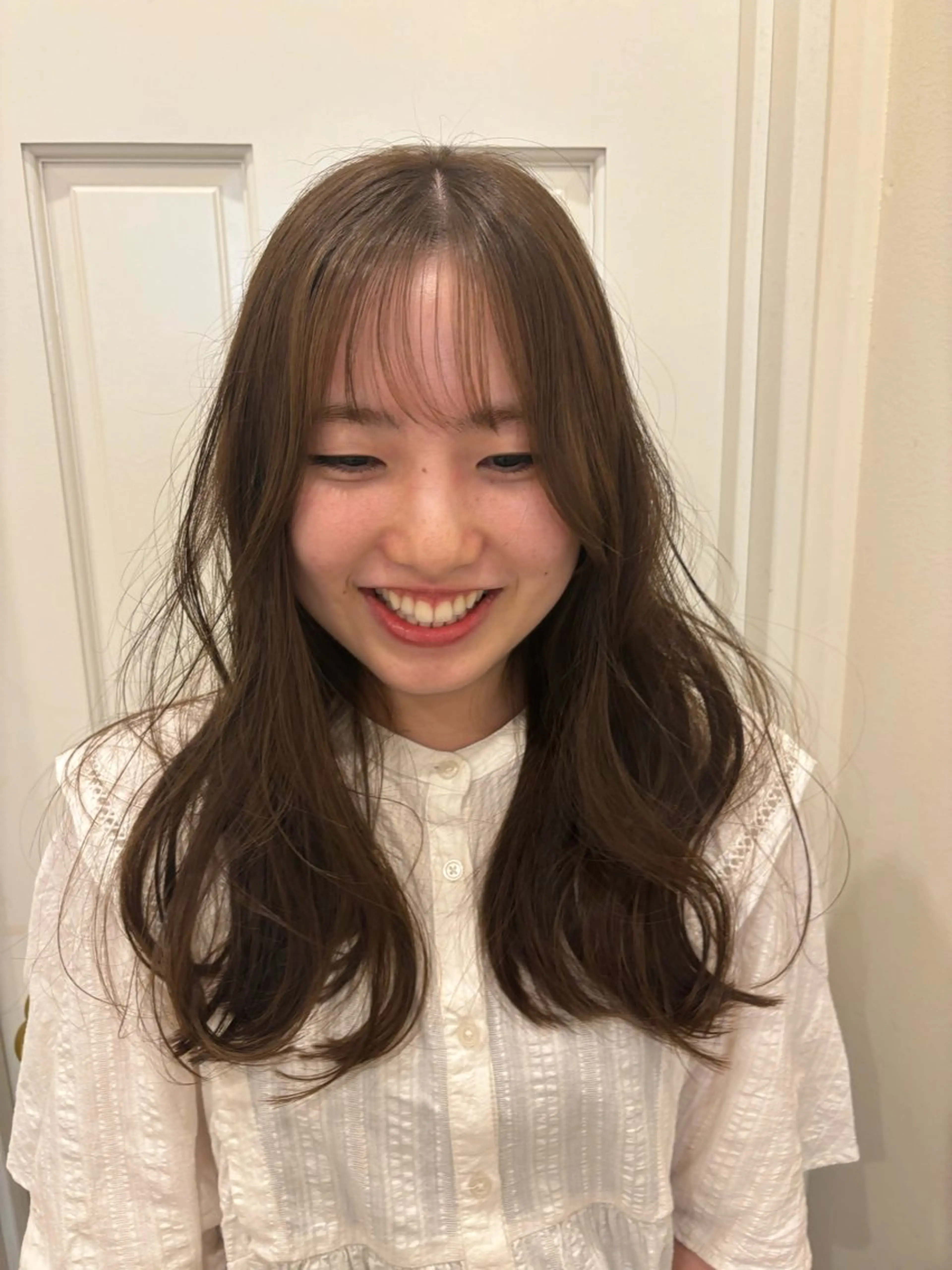 ロング カラー ベージュカラー オリーブベージュ ヘアカラー トリートメント Belle 新宿店所属・🐰パーマモデル 募集中/ゆな🐰のヘアスタイル