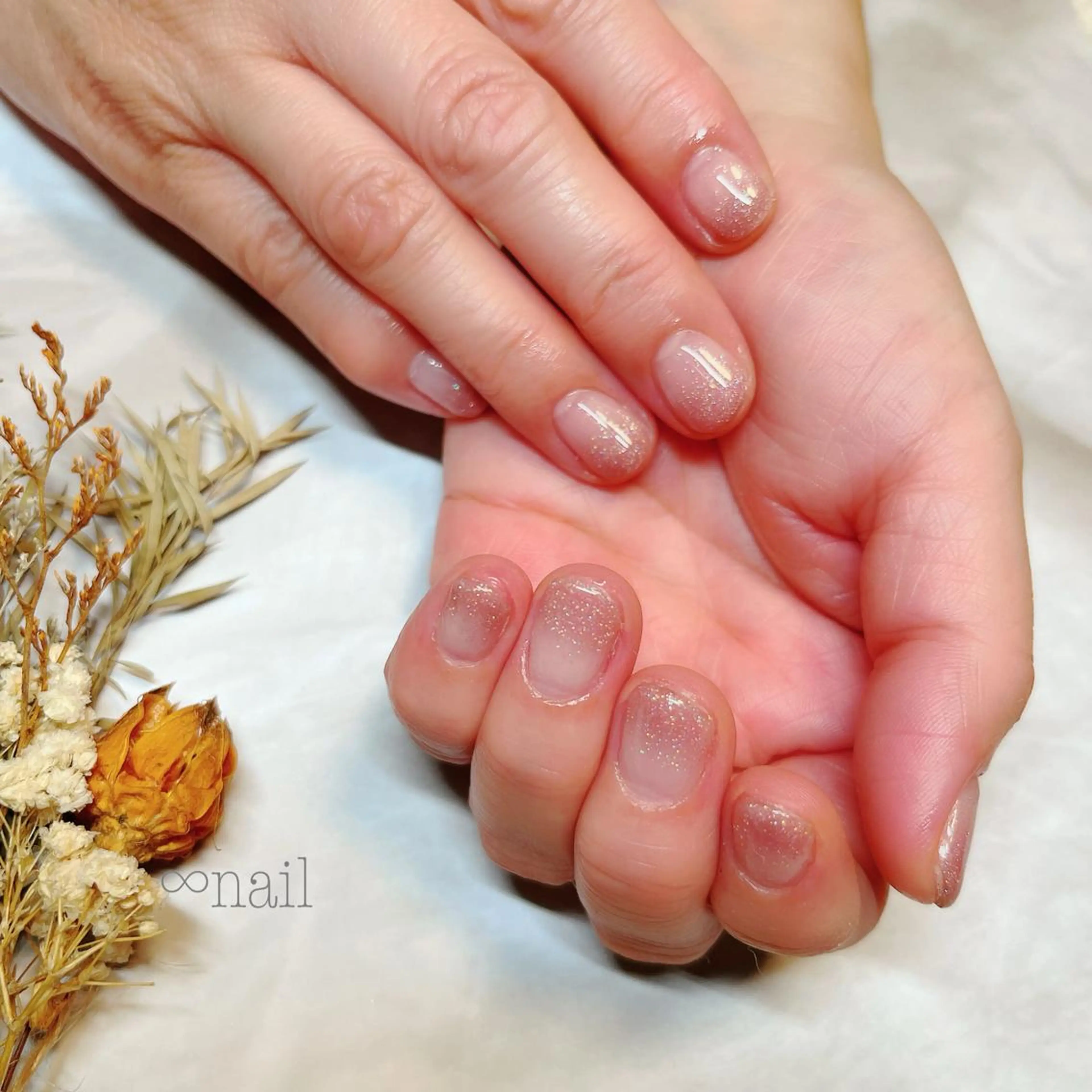 ネイル アートネイル ジェルネイル キラキラネイル ラメ(グリッター) ラメグラデーション ♾nail 恵美のマツエク・マツパデザイン