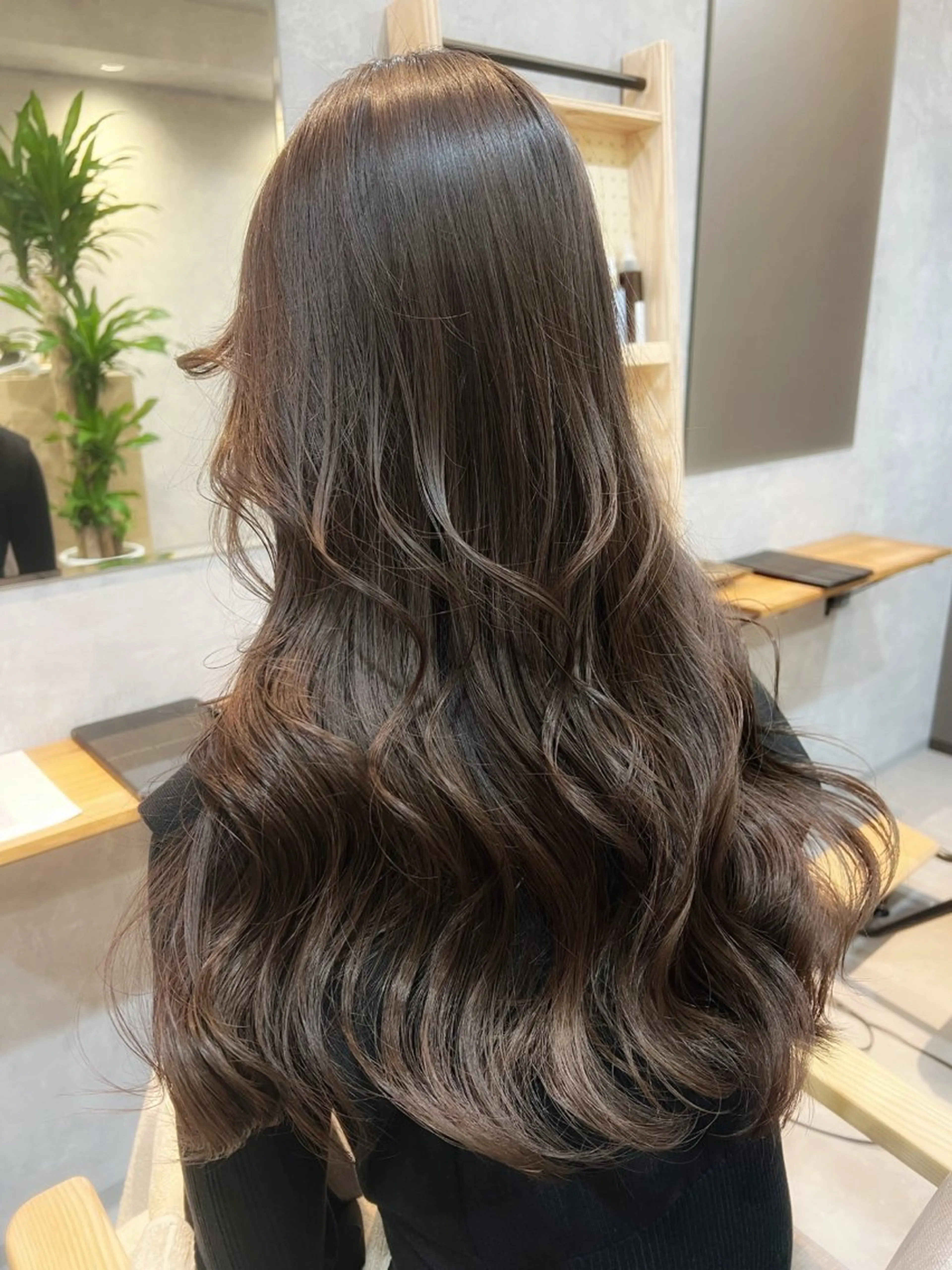ロング カラー 中村 ひなたのヘアスタイル