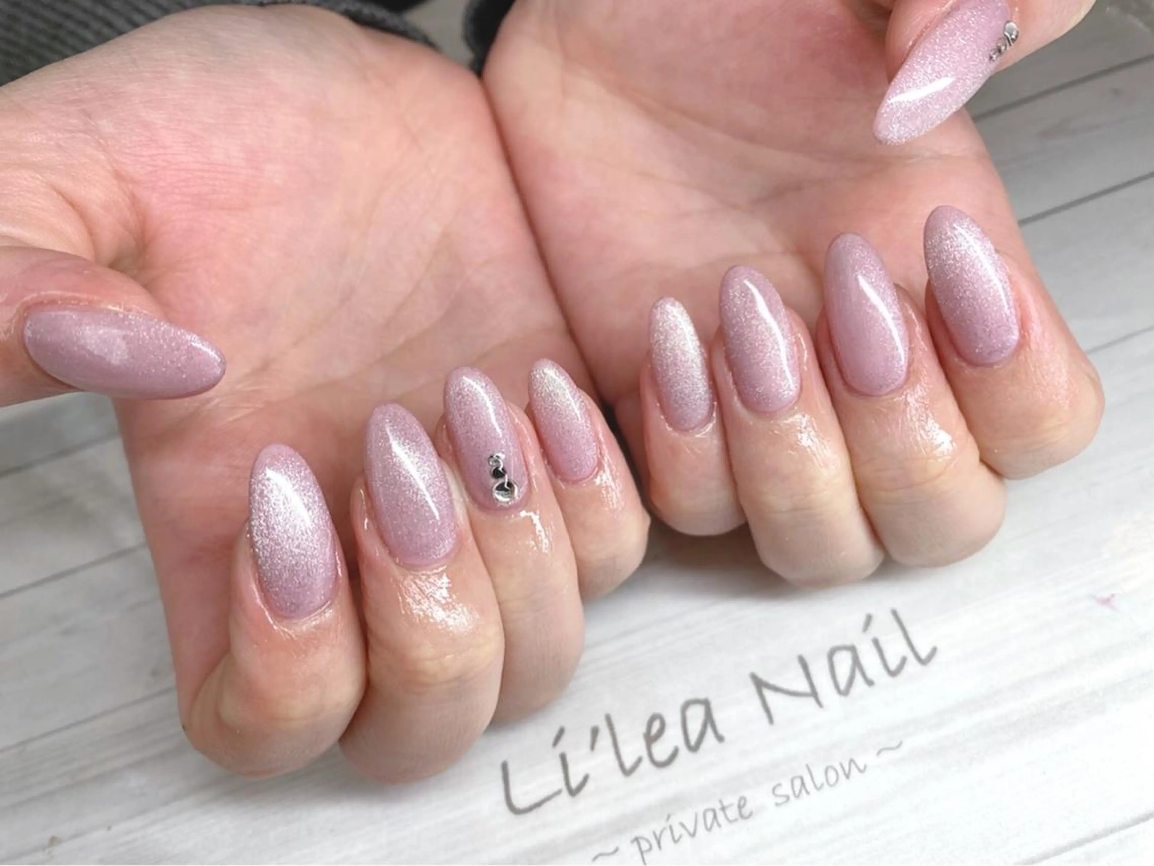 ネイル Li'leaNail AINAのネイルデザイン