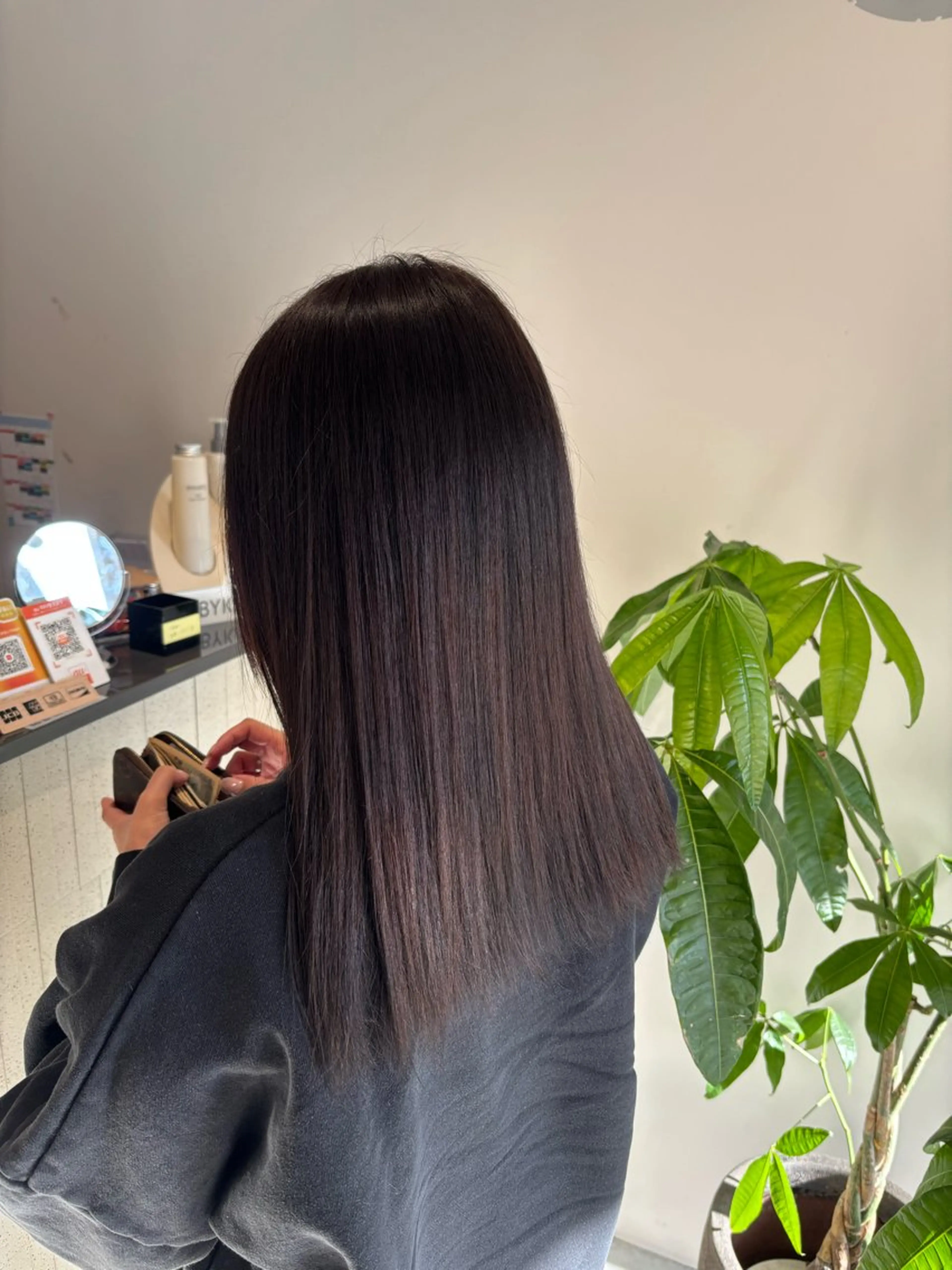 カラー ヘアカラー トリートメント 小林 智哉のヘアスタイル