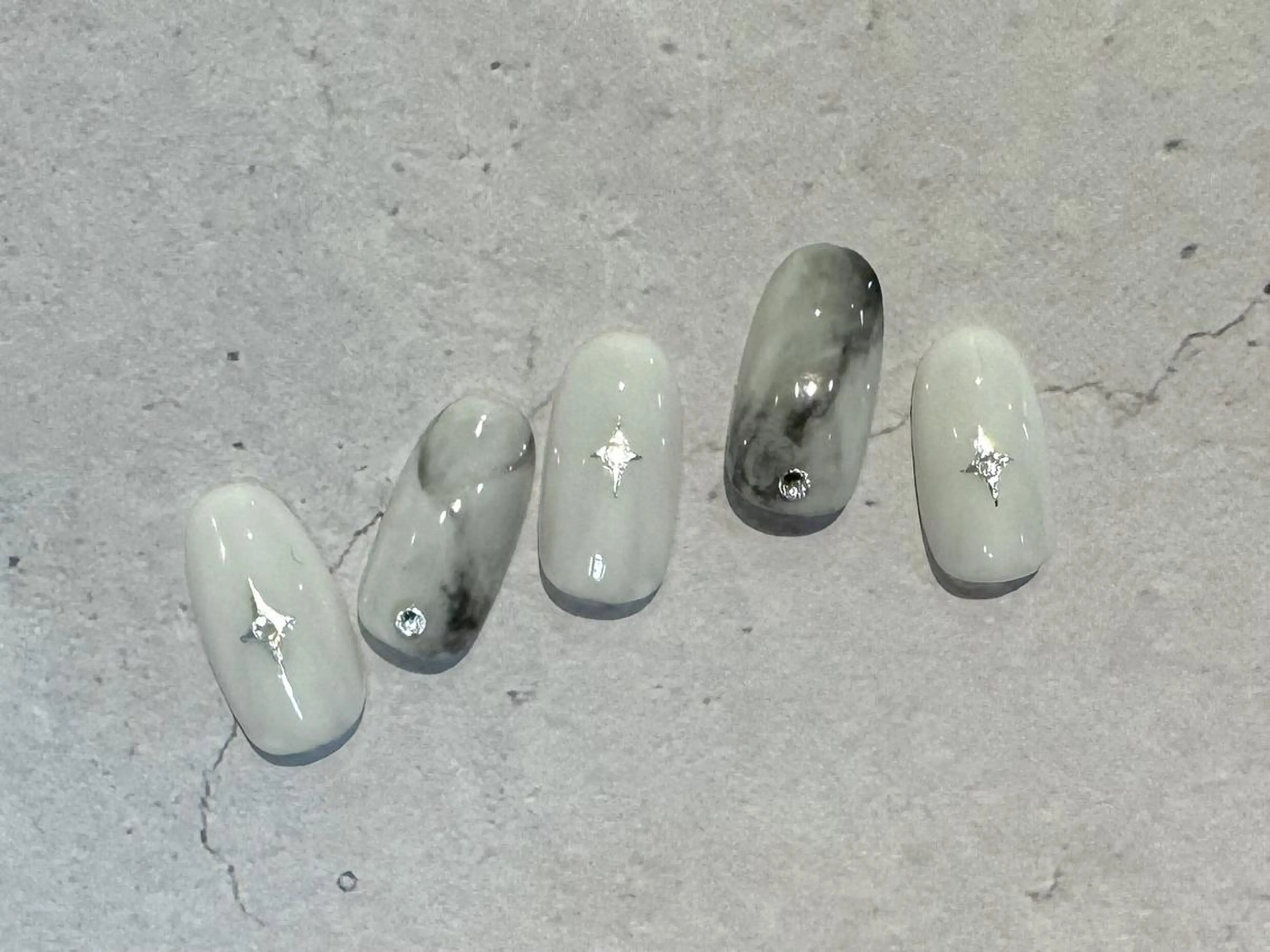 ネイル ハンドネイル 【寺岡】 ロイヤル•セラピストのネイルデザイン