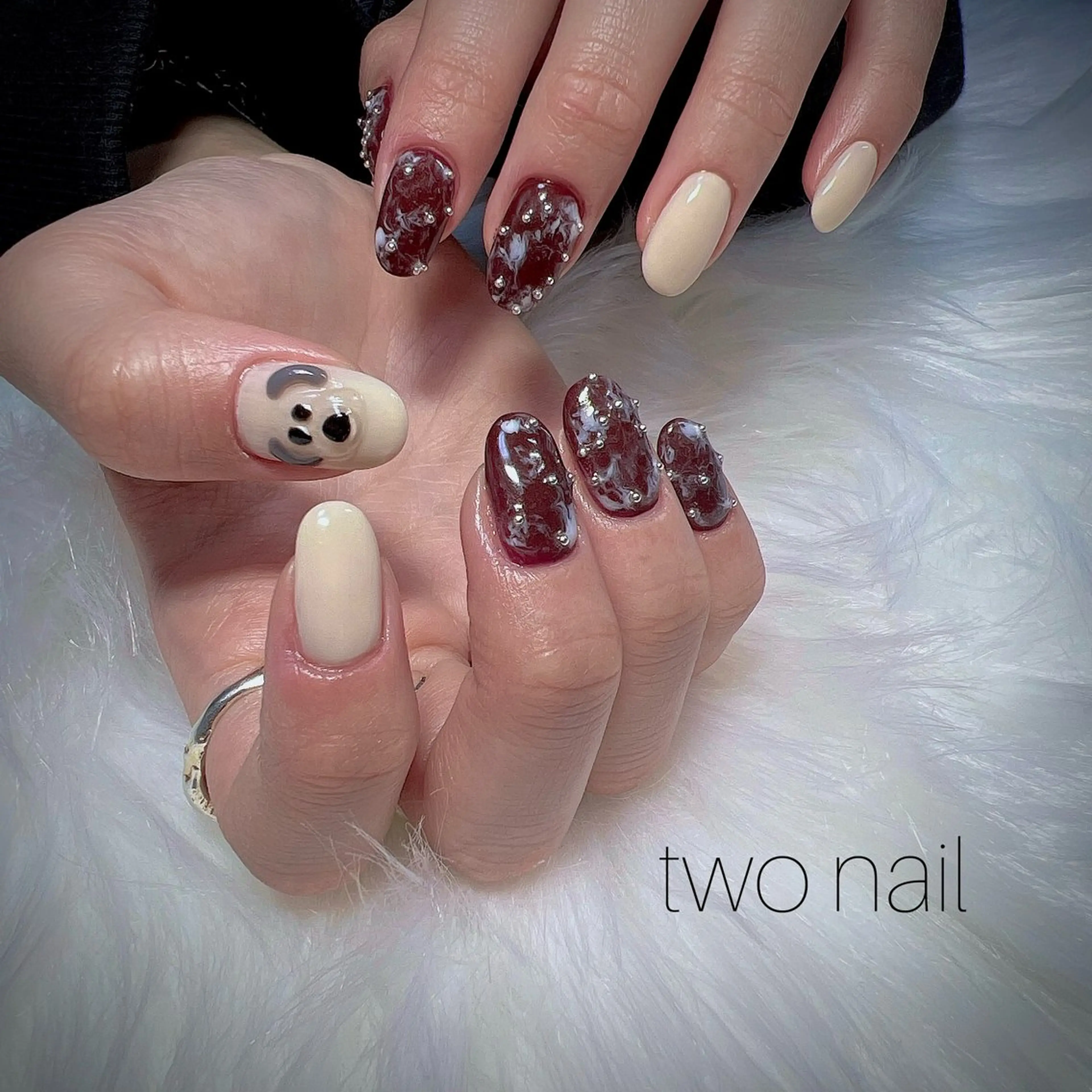 ネイル アートネイル ネイルチップ ホワイト ハンドネイル two nailのネイルデザイン