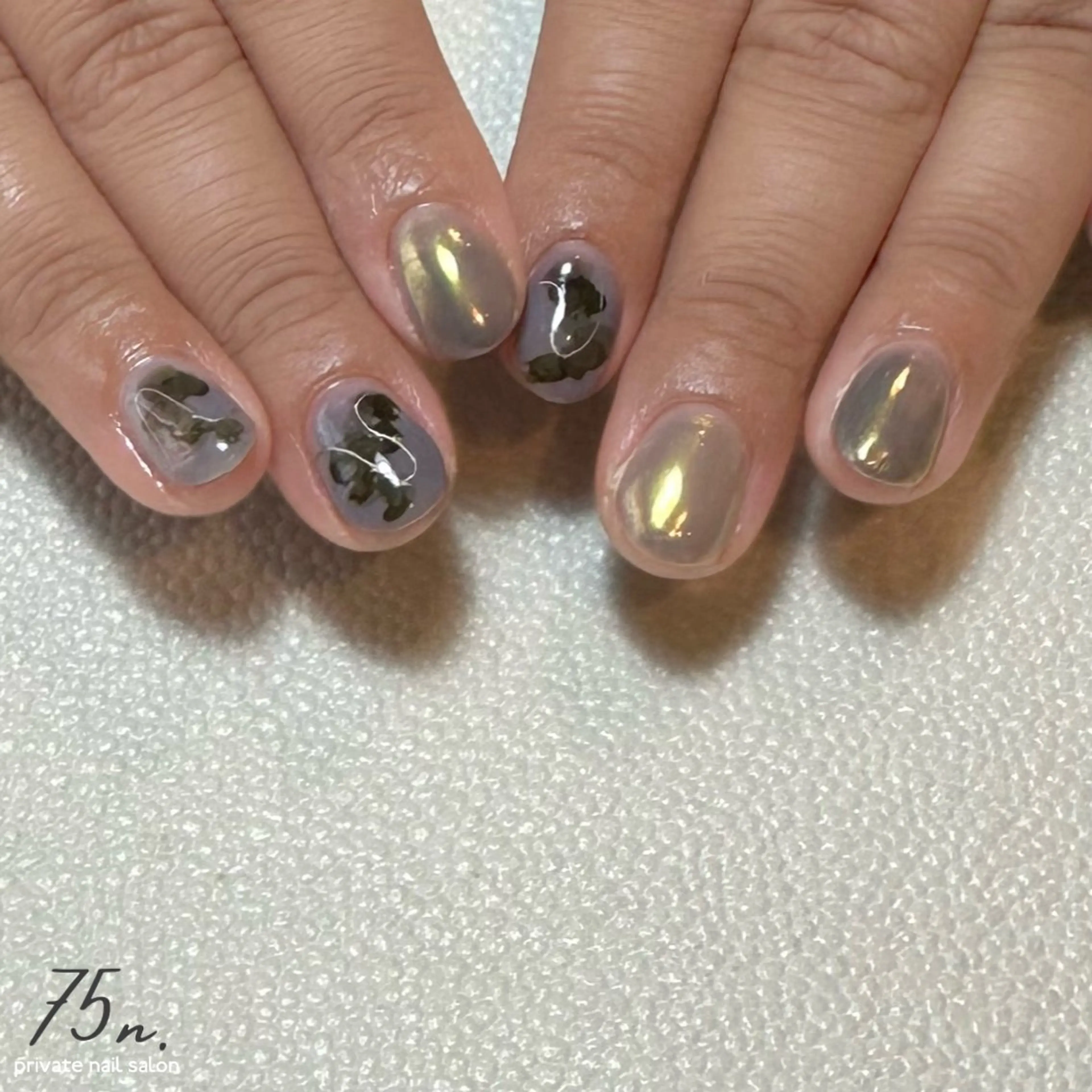 ネイル アートネイル 75n. ナゴンのネイルデザイン