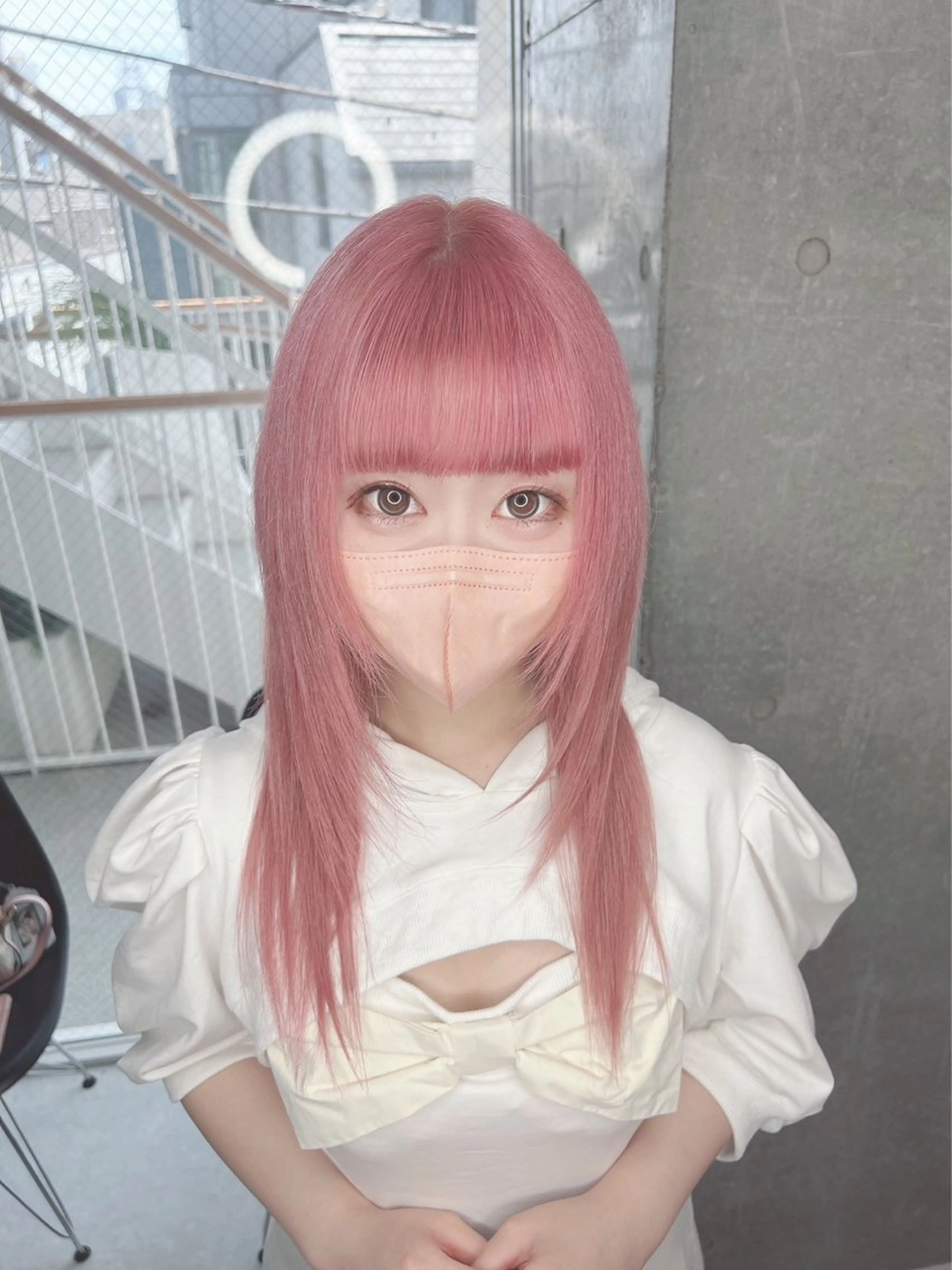 セミロング カラー アッシュ アッシュグレー ベージュカラー ブリーチ ブロンド ヘアカラー トリートメント 【美髪ハイトーン】 髪質改善/大和🎀のヘアスタイル