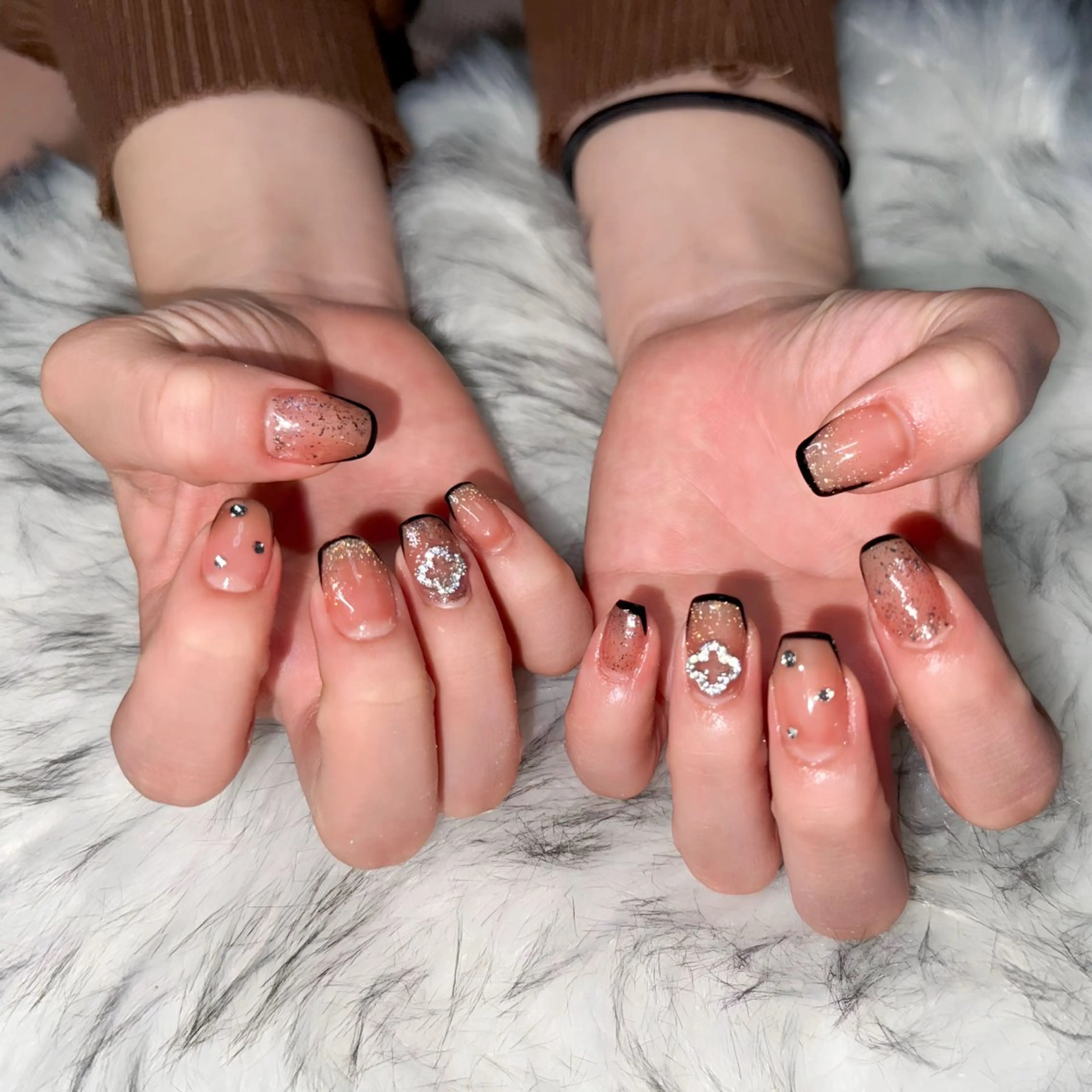 ミディアム ハンドネイル mao .のネイルデザイン