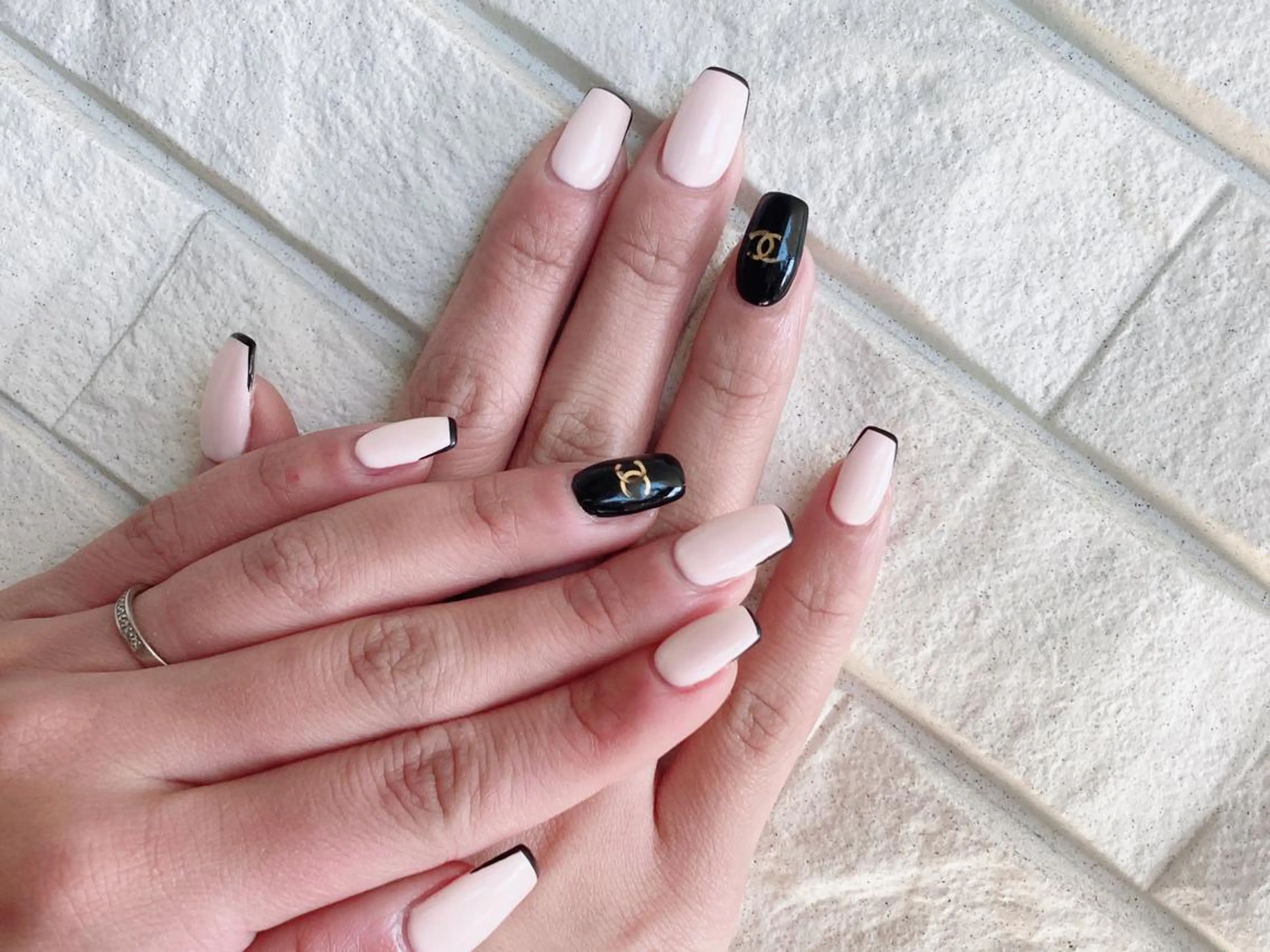 ネイル ハンドネイル フットネイル rea .のネイルデザイン