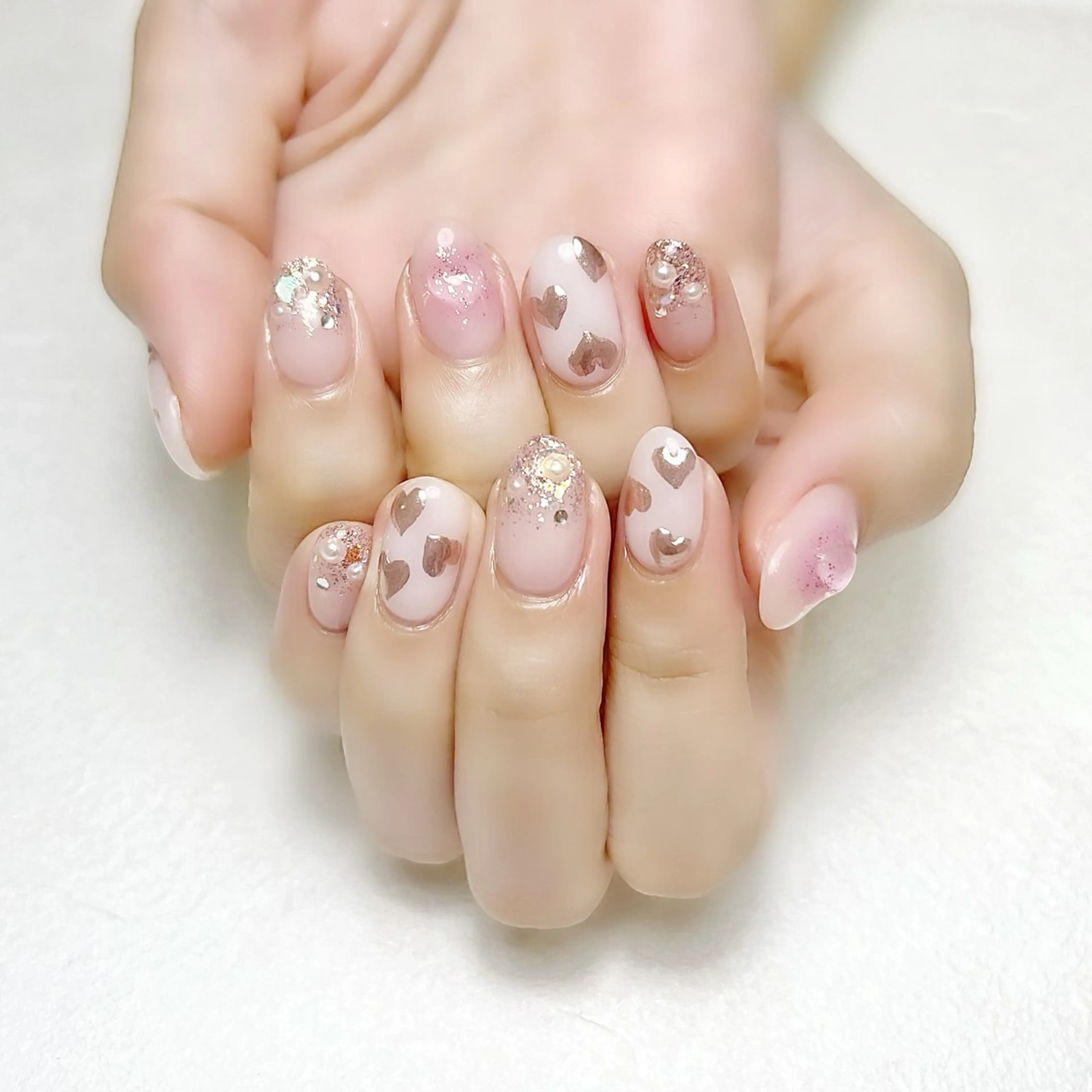 ネイル チークネイル グラデーション ラメ(グリッター) ラメグラデーション ミラーネイル rouse nail RISATOのネイルデザイン