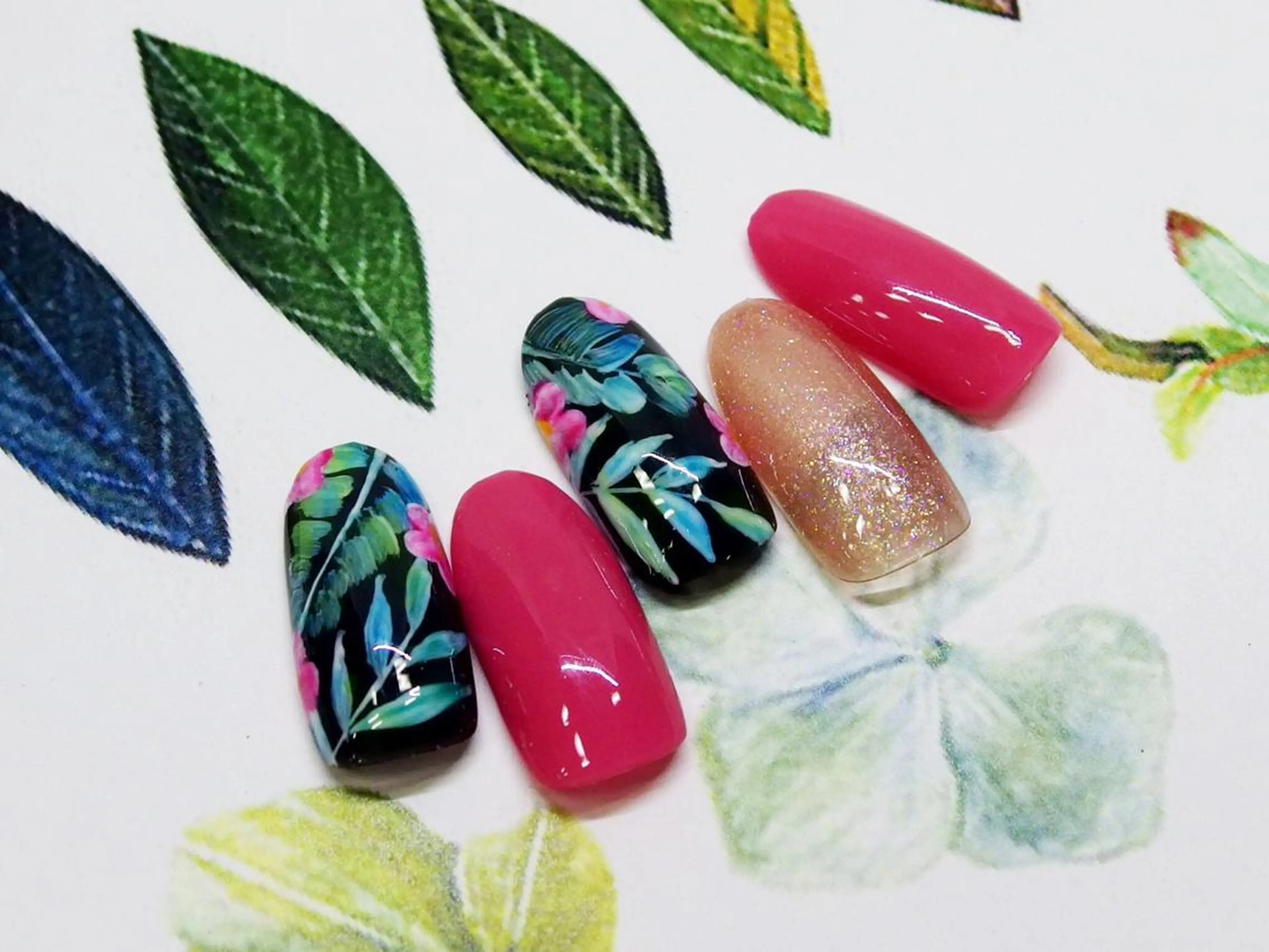 ネイル ティーエヌ 金山駅東口店のネイルデザイン