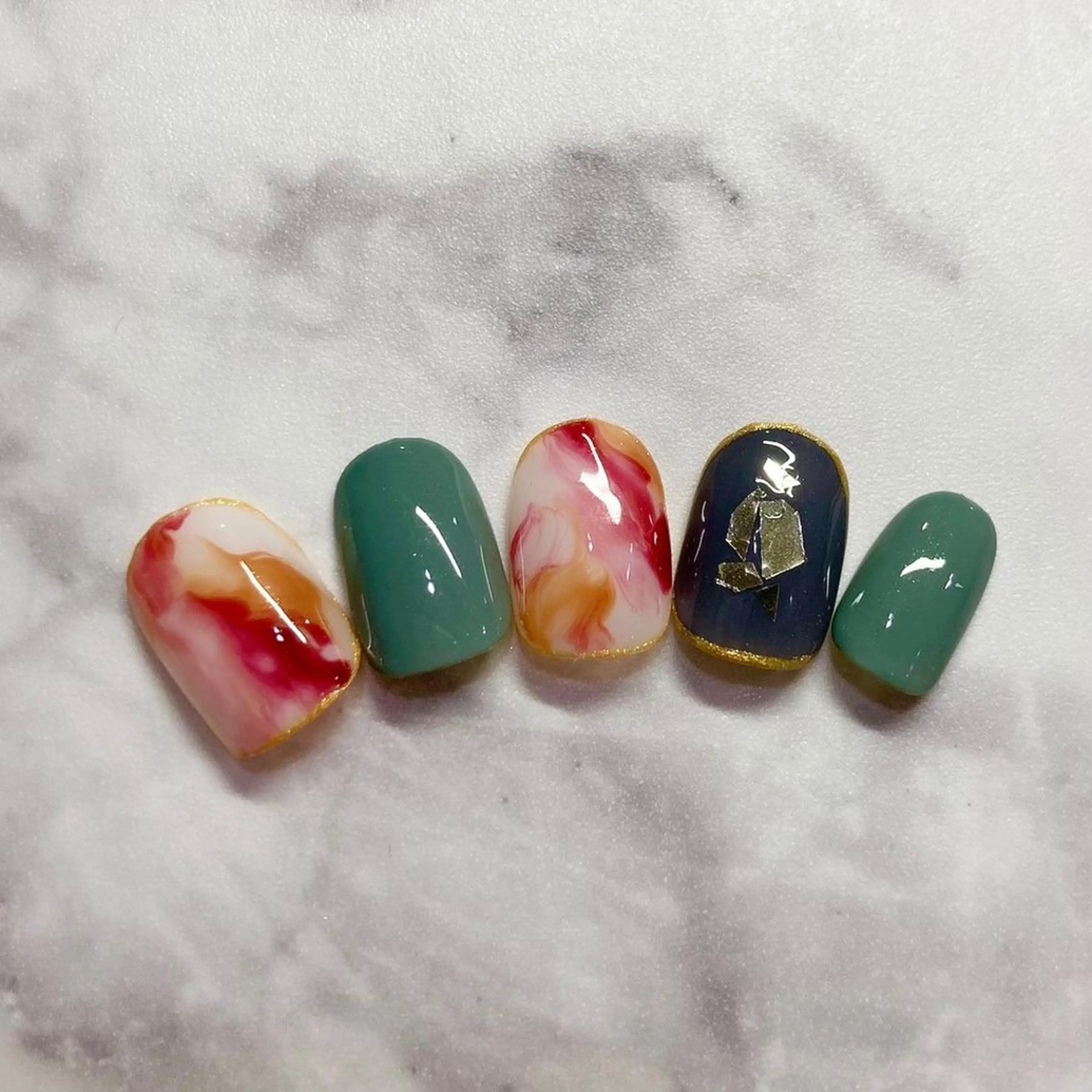 ネイル ジェルネイル パラジェル Nail&eye Belire 新宿のネイルデザイン