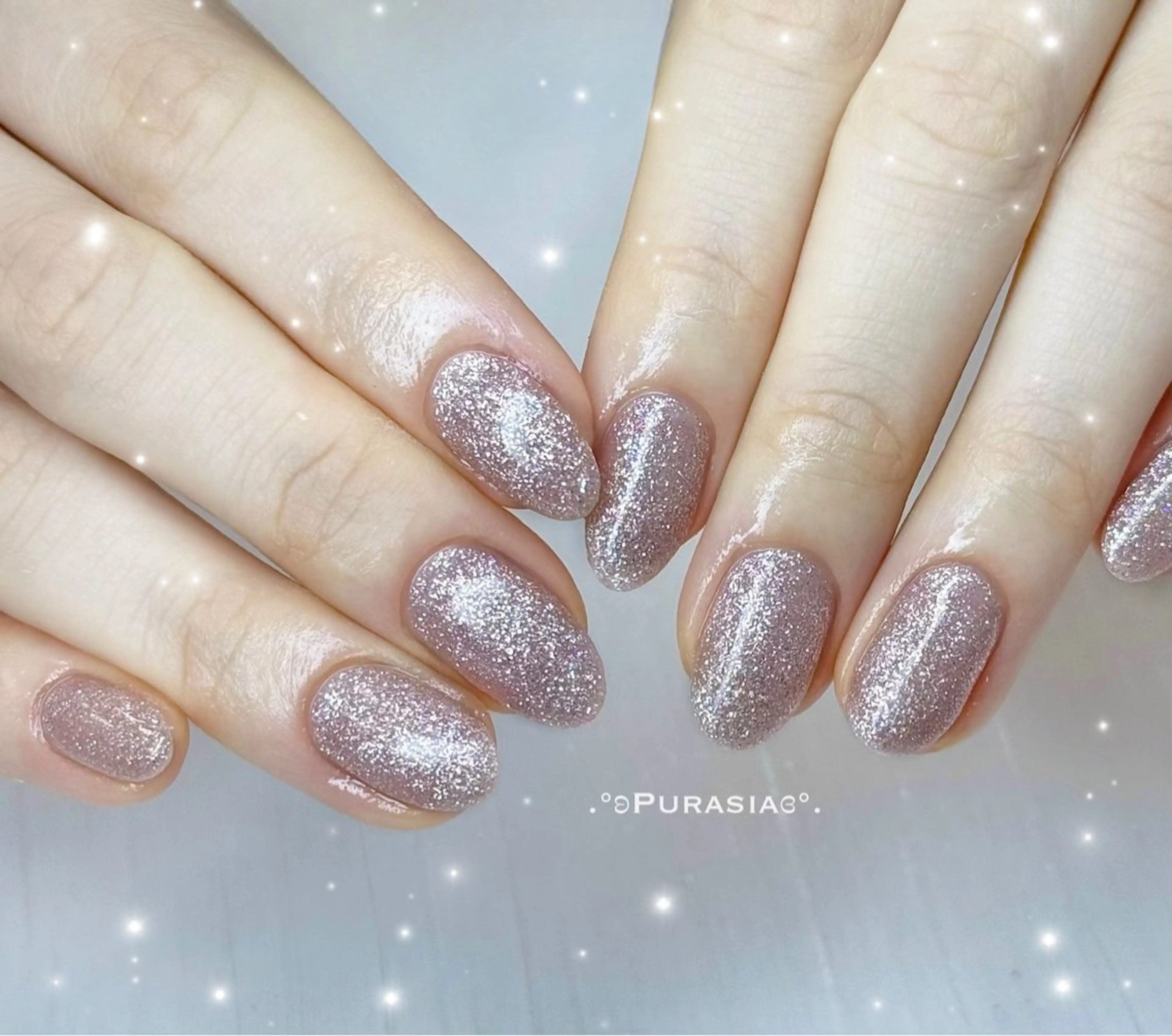 ネイル キラキラネイル 韓国ネイル ラメ(グリッター) ラメグラデーション ハンドネイル Purasia高橋✧ マグ/ワンホン/地雷のネイルデザイン