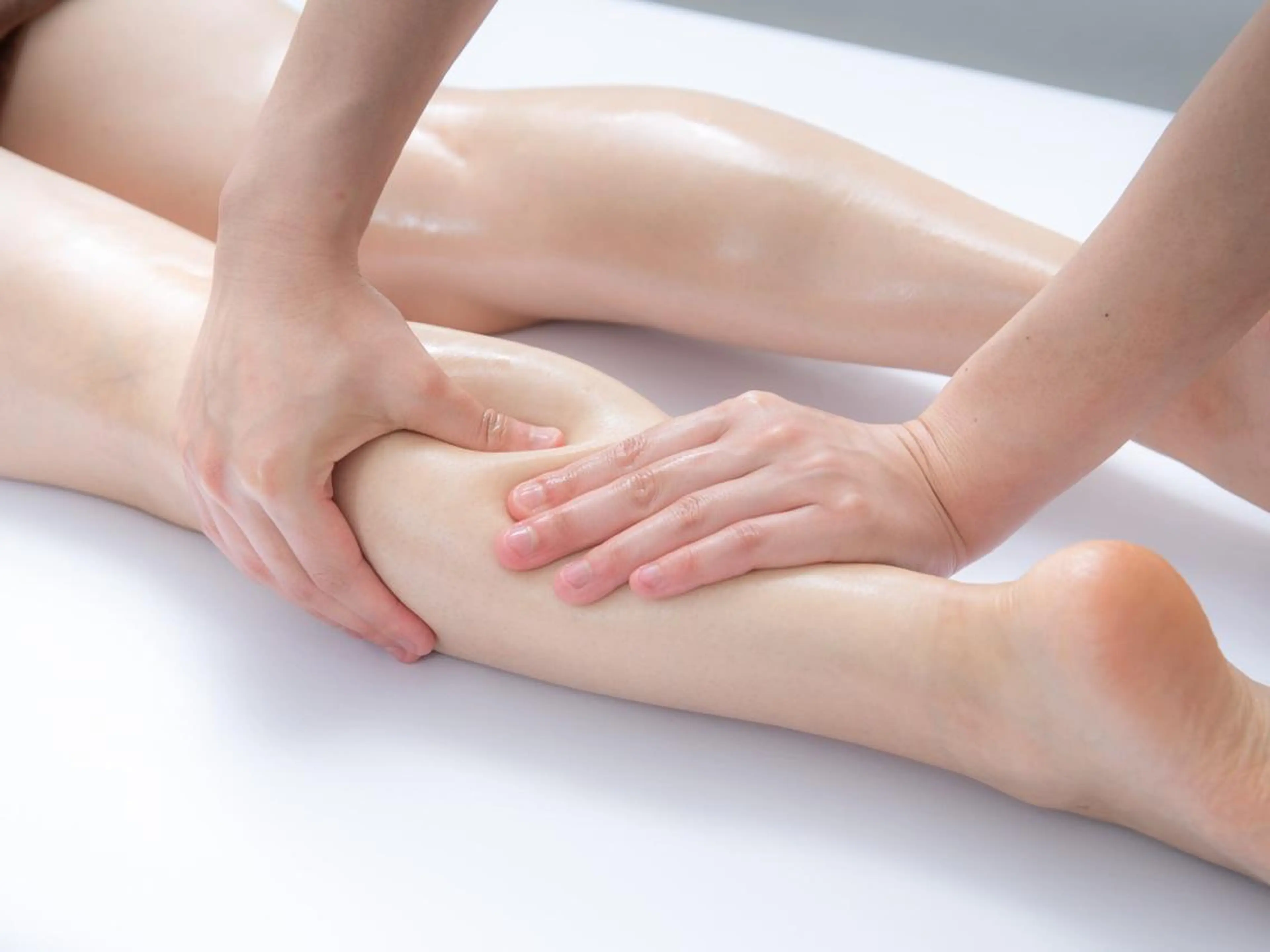 上半身コルギ➕お顔のコルギ➕美脚リンパ《全身ケアしたい方☆脚の浮腫みをスッキリコース》4500円✨の写真