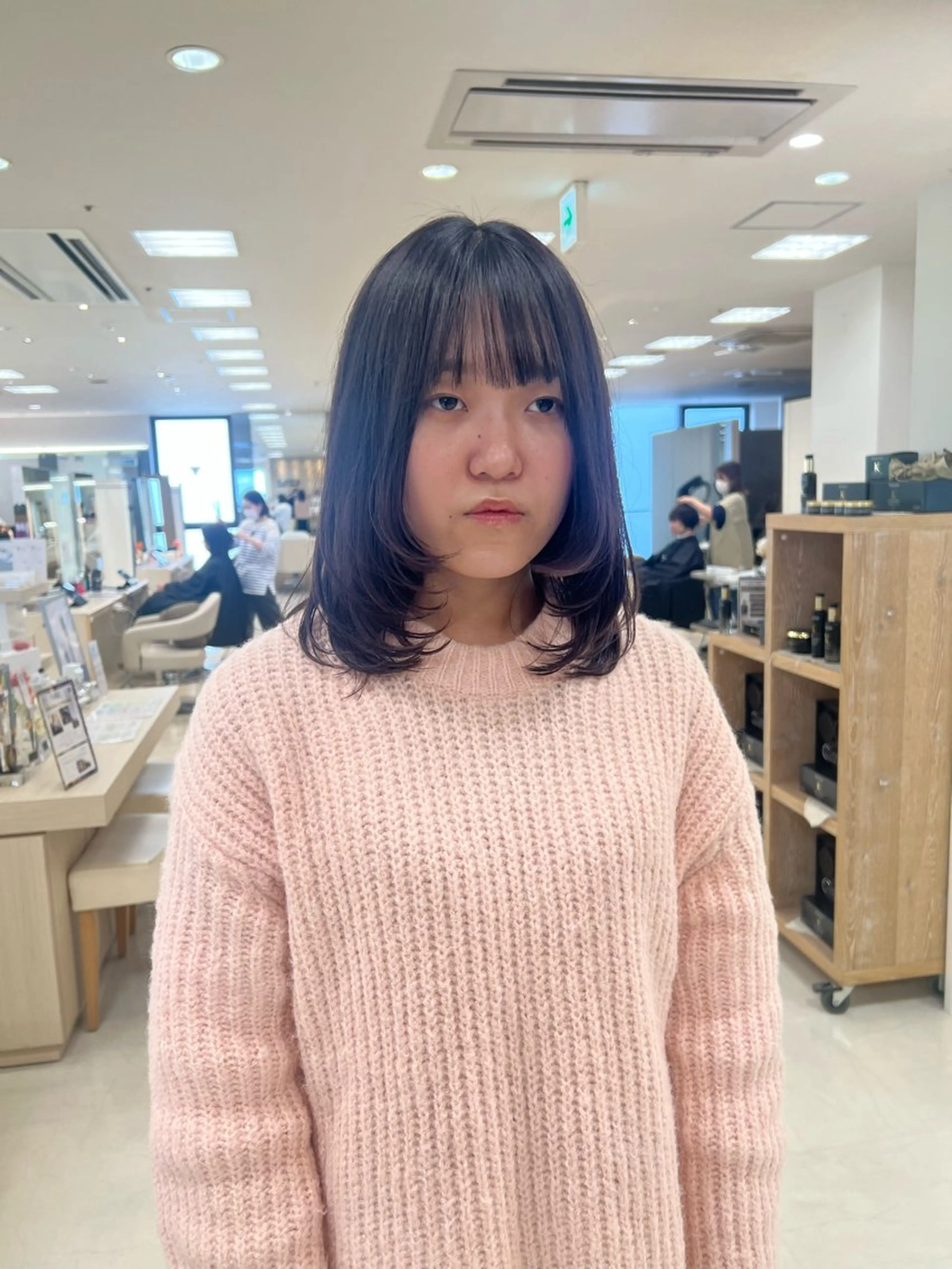 ミディアム カラー ミディアムレイヤー デザインカラー インナーカラー レイヤーカット ウルフカット カット トリートメント ヘアセット ハイトーン/ウルフ /レイヤー/坂野幸伸のヘアスタイル