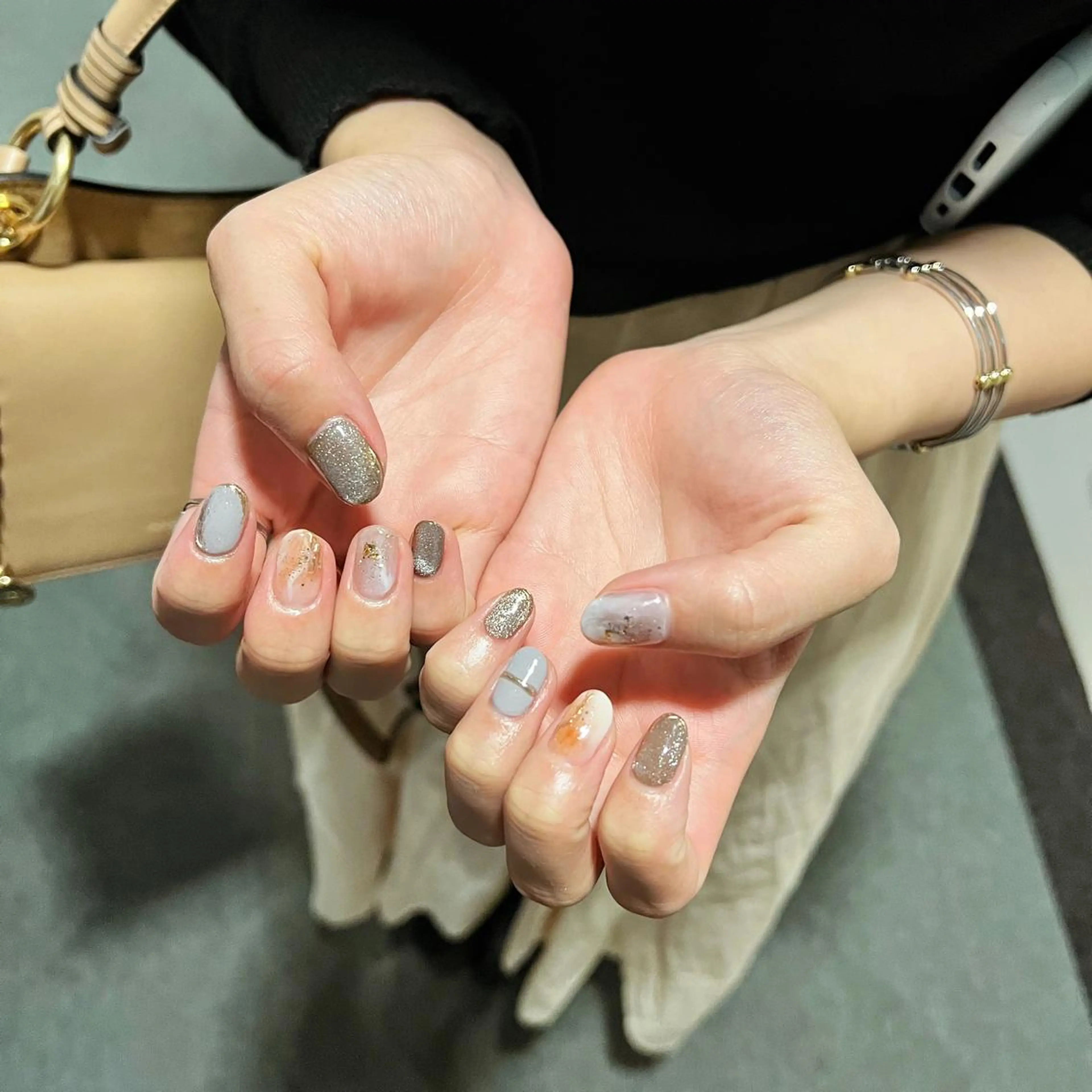 ネイル オーロラネイル フットネイル フレンチネイル ジェルネイル 韓国ネイル ハンドネイル ハンドケア 【ENサロン】 Rei🎀Nailのネイルデザイン