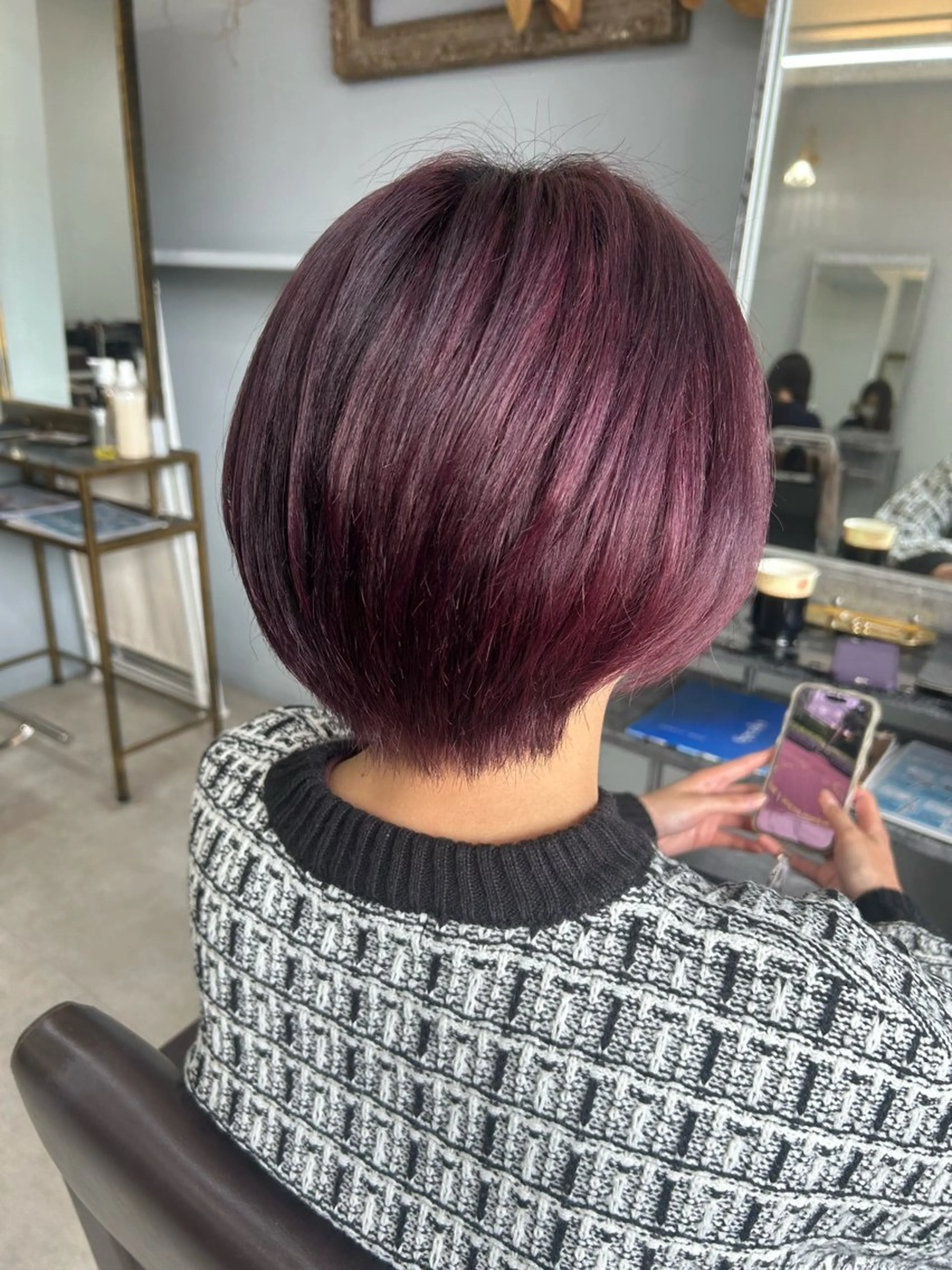 ショート カラー hair atelier OZ桑野店所属・阿佐見 若菜のヘアスタイル