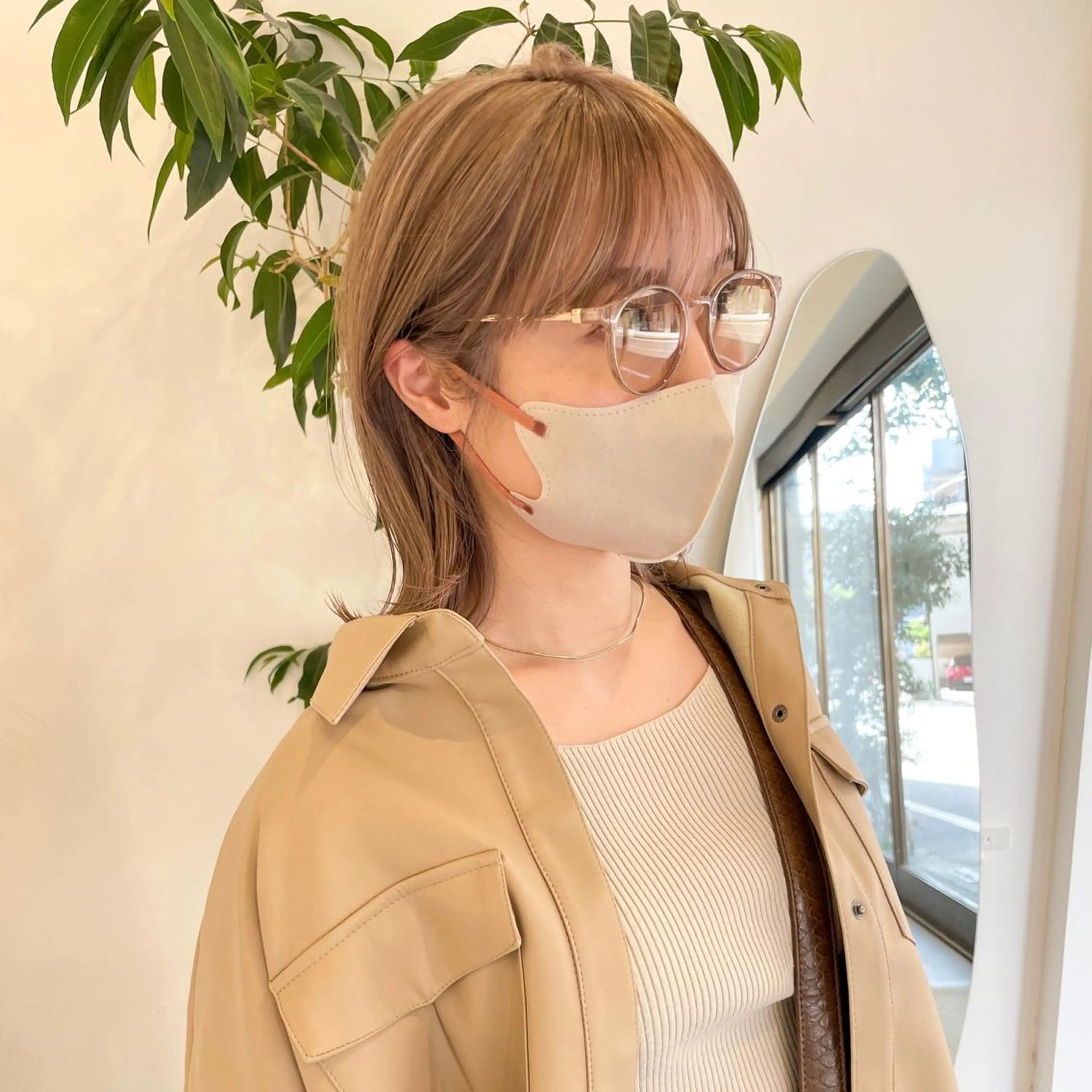 ミディアム 切りっぱなしボブ ボブ 顔まわりレイヤー レイヤーカット 可愛いパーマスタイル といえばISSEYのヘアスタイル