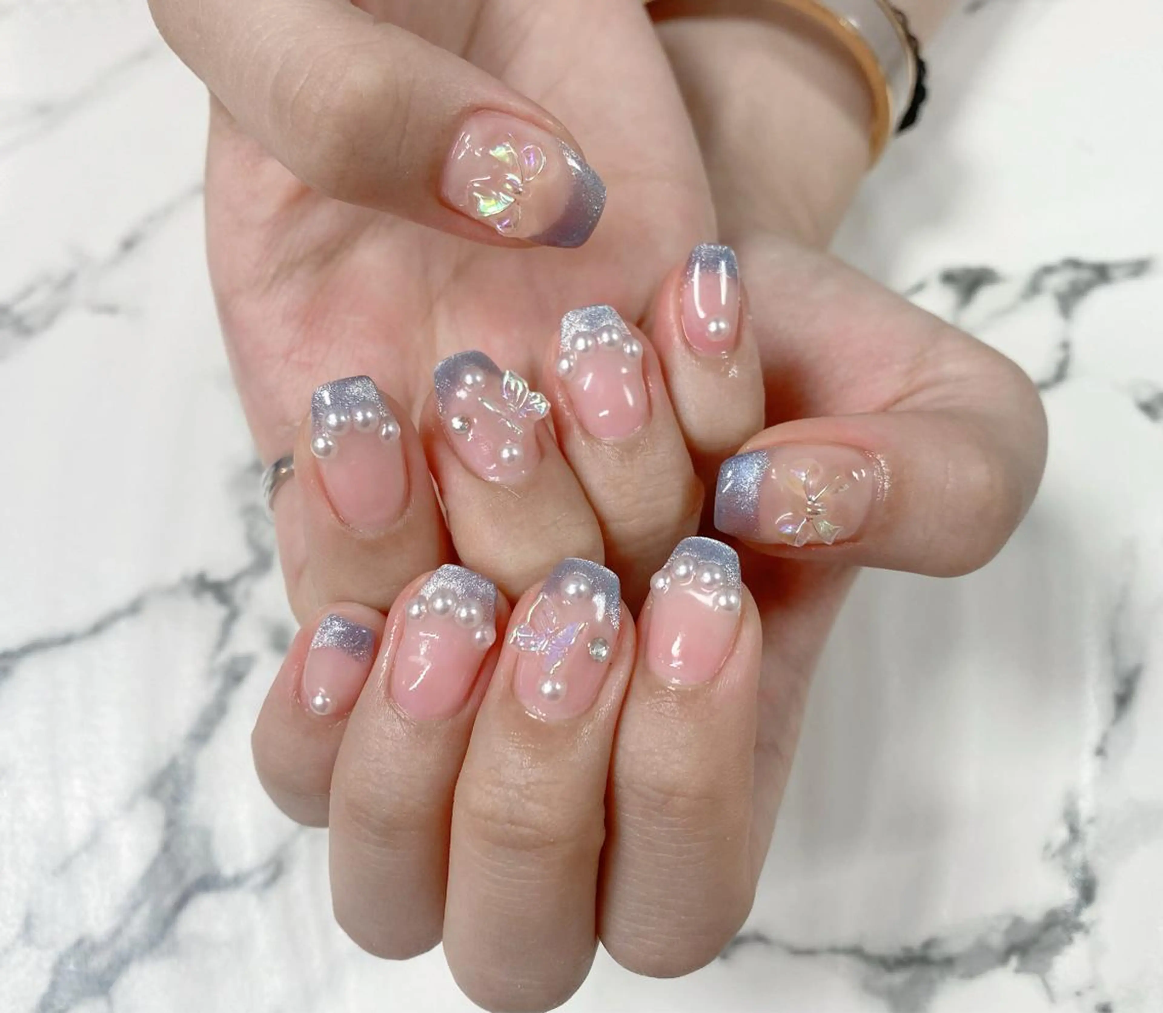 ロング カラー ネイル フレンチネイル マグネットネイル マグネットフレンチ Q Free nailsのネイルデザイン