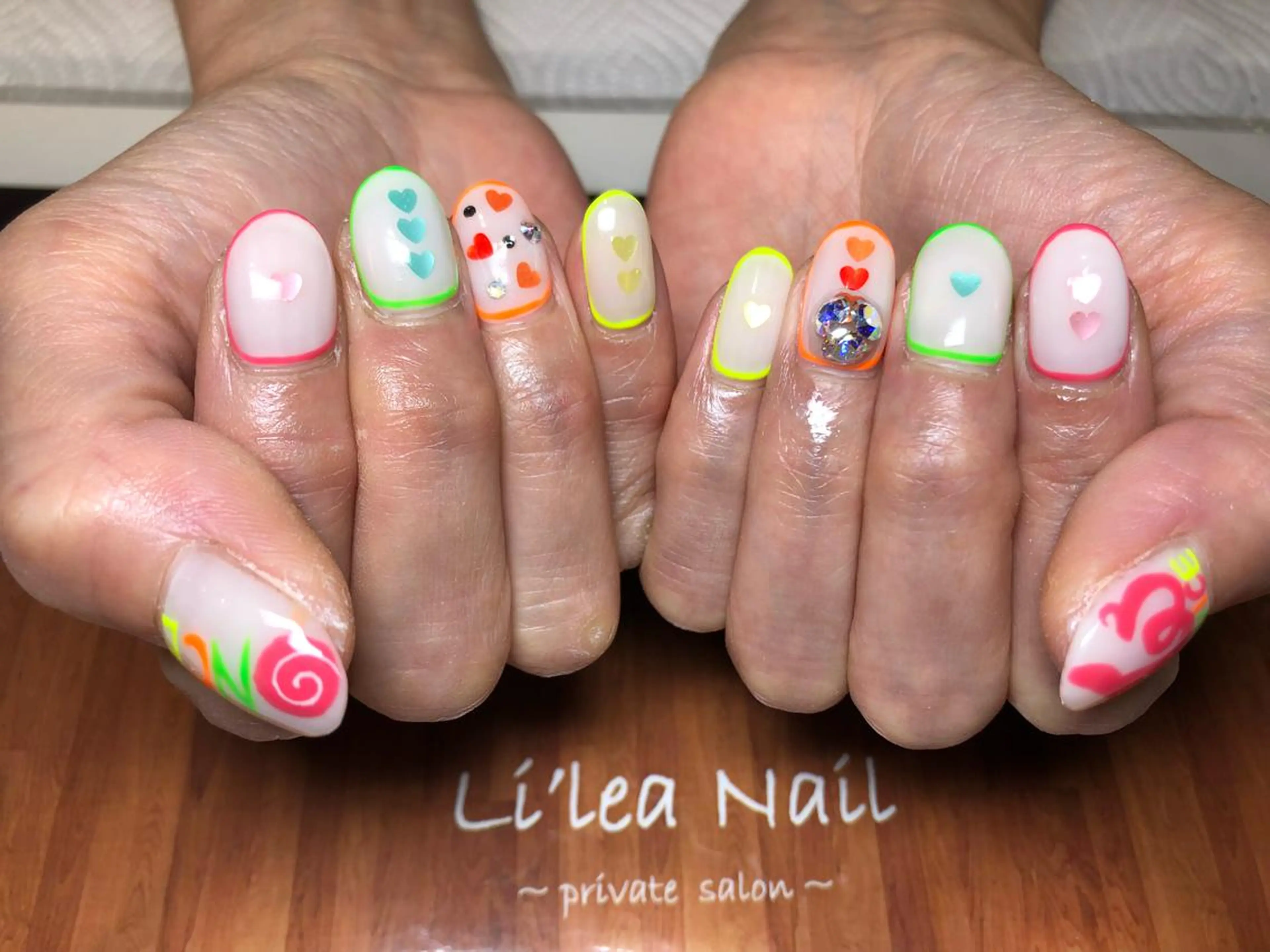 ネイル Li'leaNail AINAのネイルデザイン