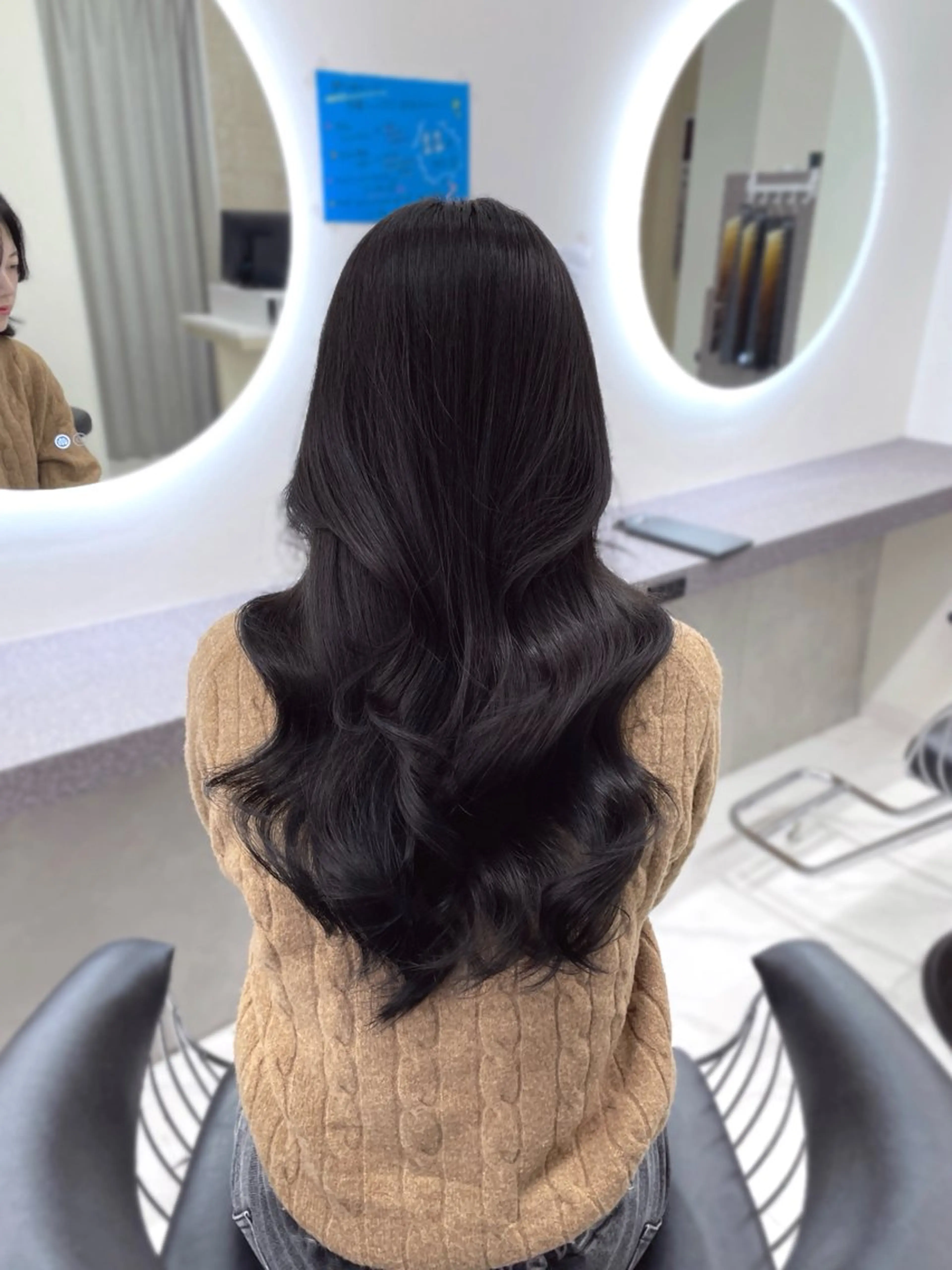 ロング くびれヘア レイヤーカット レイヤーカット/ 艶カラー/亜澄のヘアスタイル