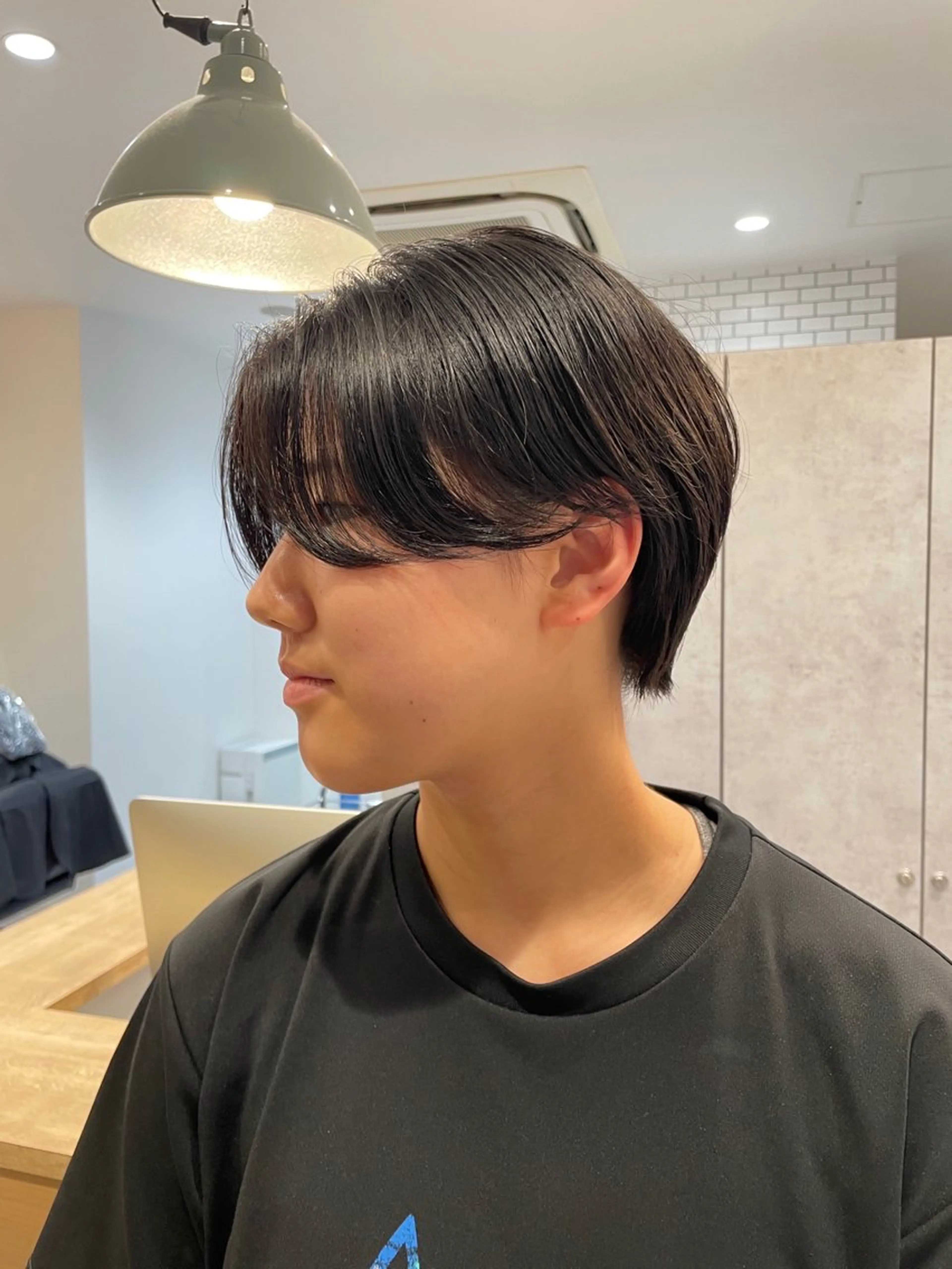 ショート ofF élua所属・🌵ボブ/切りっぱな し/ショート藤長芽生のヘアスタイル