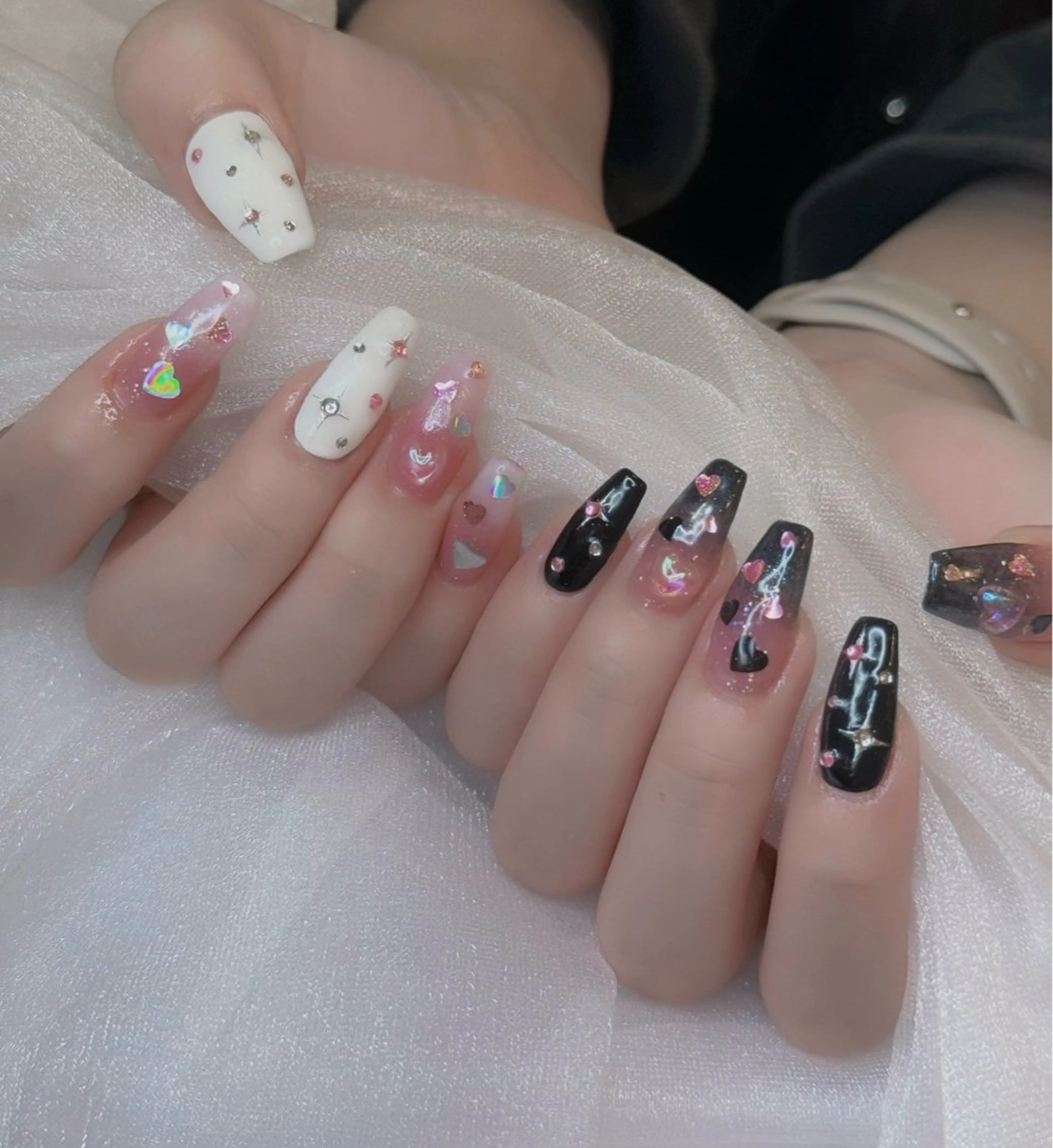 ネイル ハンドネイル ドットネイル by maison de charme所属・🎀 AYANEのネイルデザイン