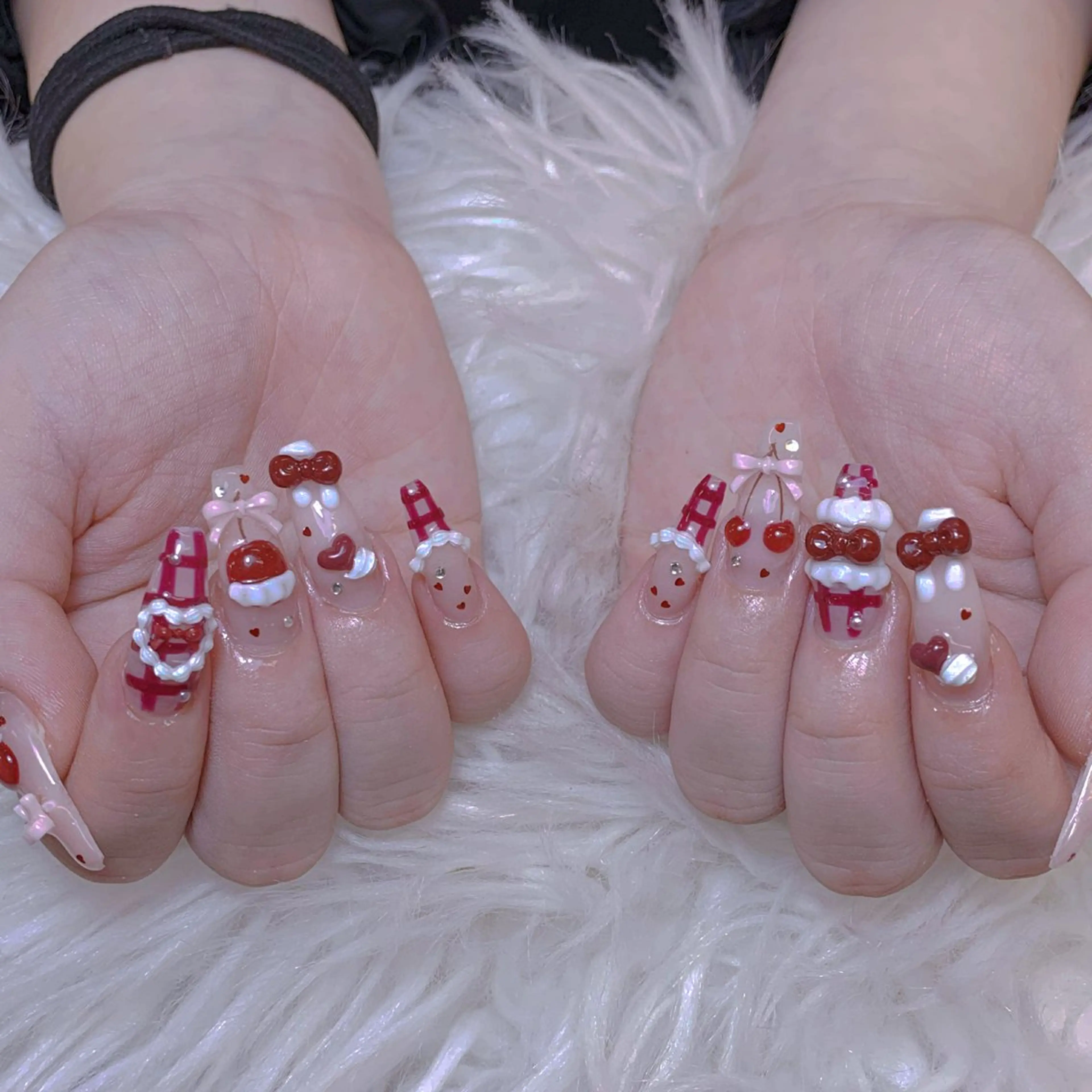 ネイル チークネイル 長さ出し フットネイル マグネットネイル 持ち込み ハンドネイル ANH NAIL ゴテゴテ専門店💎のネイルデザイン