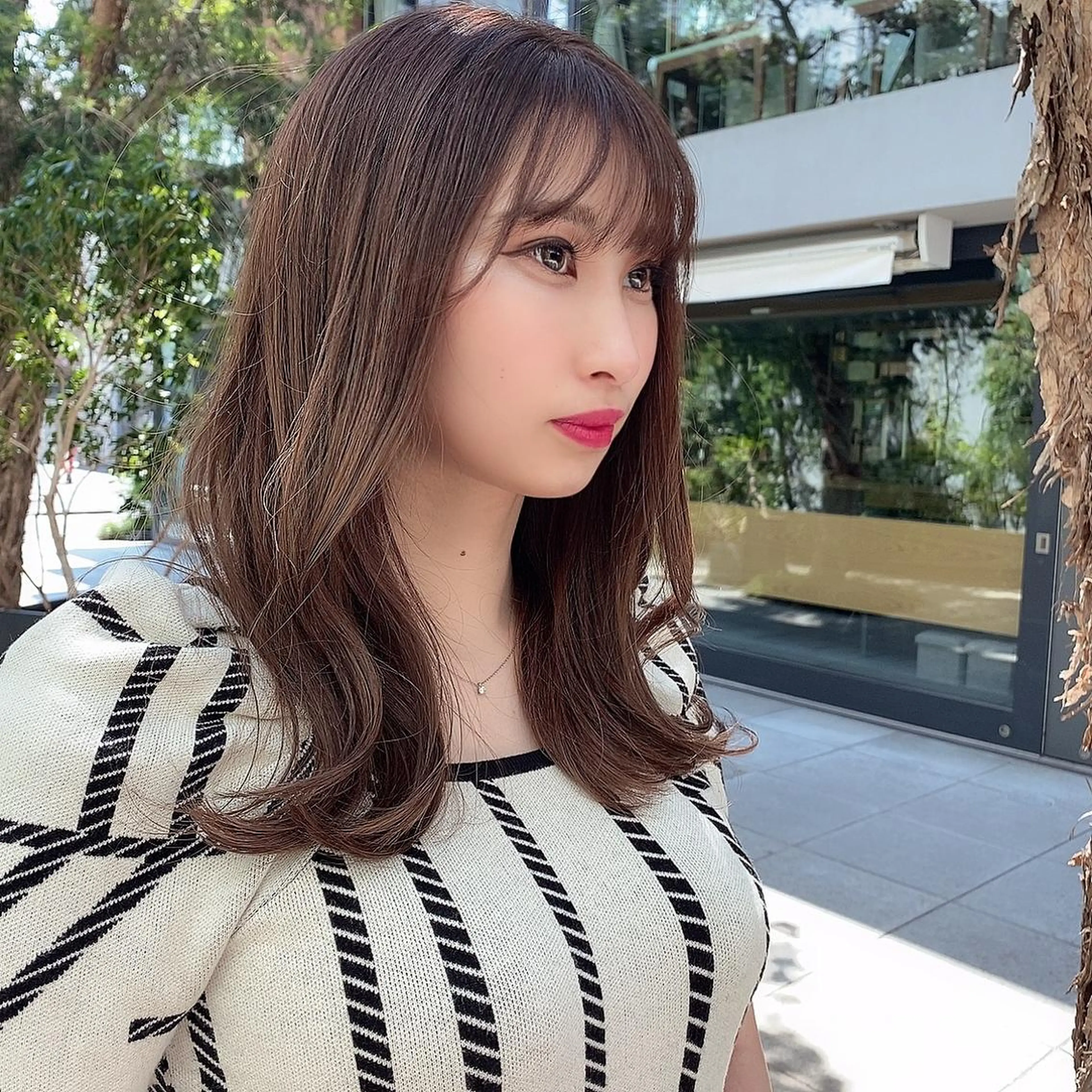 ミディアム カラー カット ヘアカラー トリートメント ヘッドスパ 透明感/オリーブ/ グレージュ/YUKAのヘアスタイル