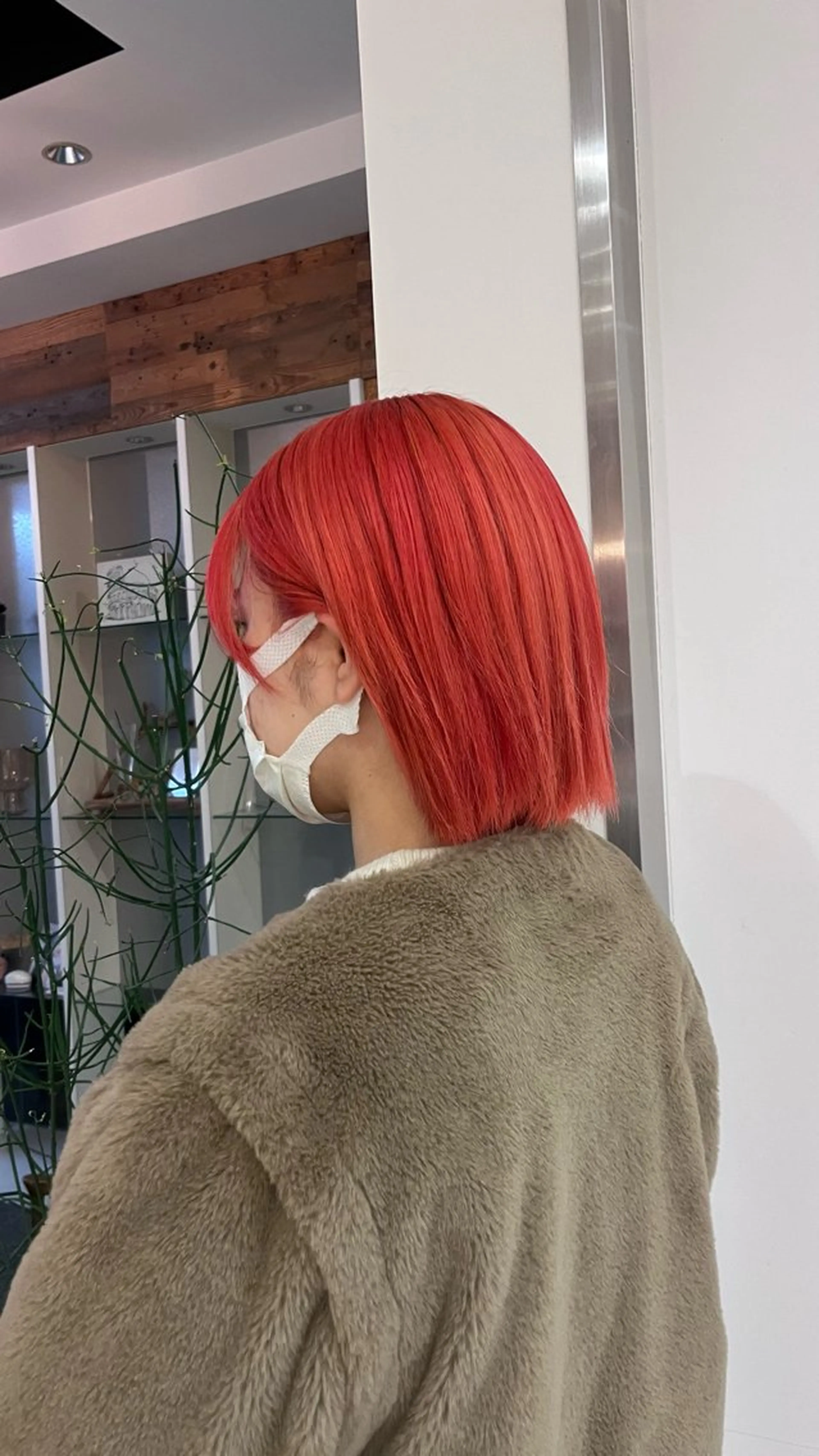 ミディアム カラー ブリーチ ハイトーンカラー オレンジ レッドカラー ヘアカラー パーマ/メンズパーマ モデル募集/フウカのヘアスタイル