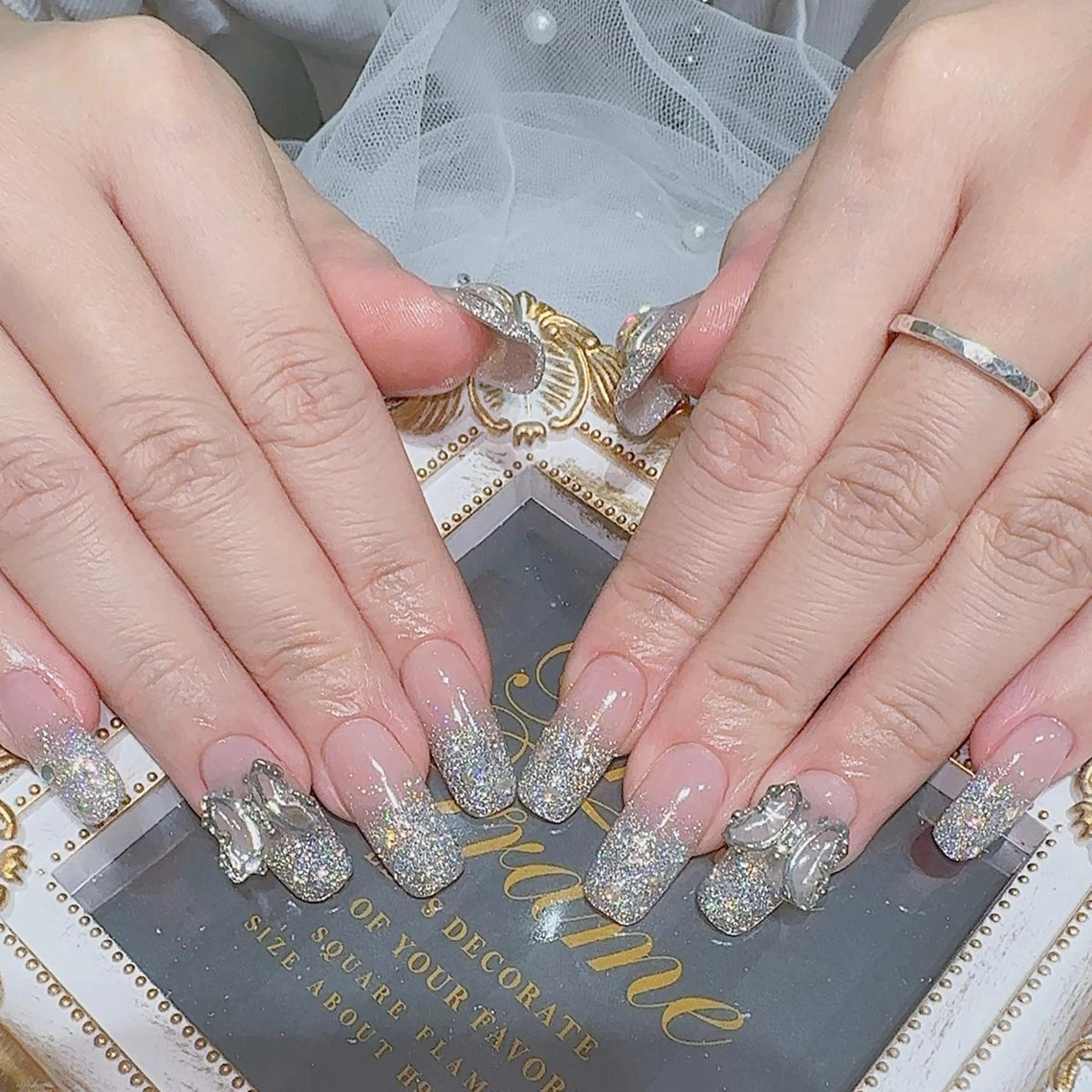 ネイル ハンドネイル Queens momoのネイルデザイン