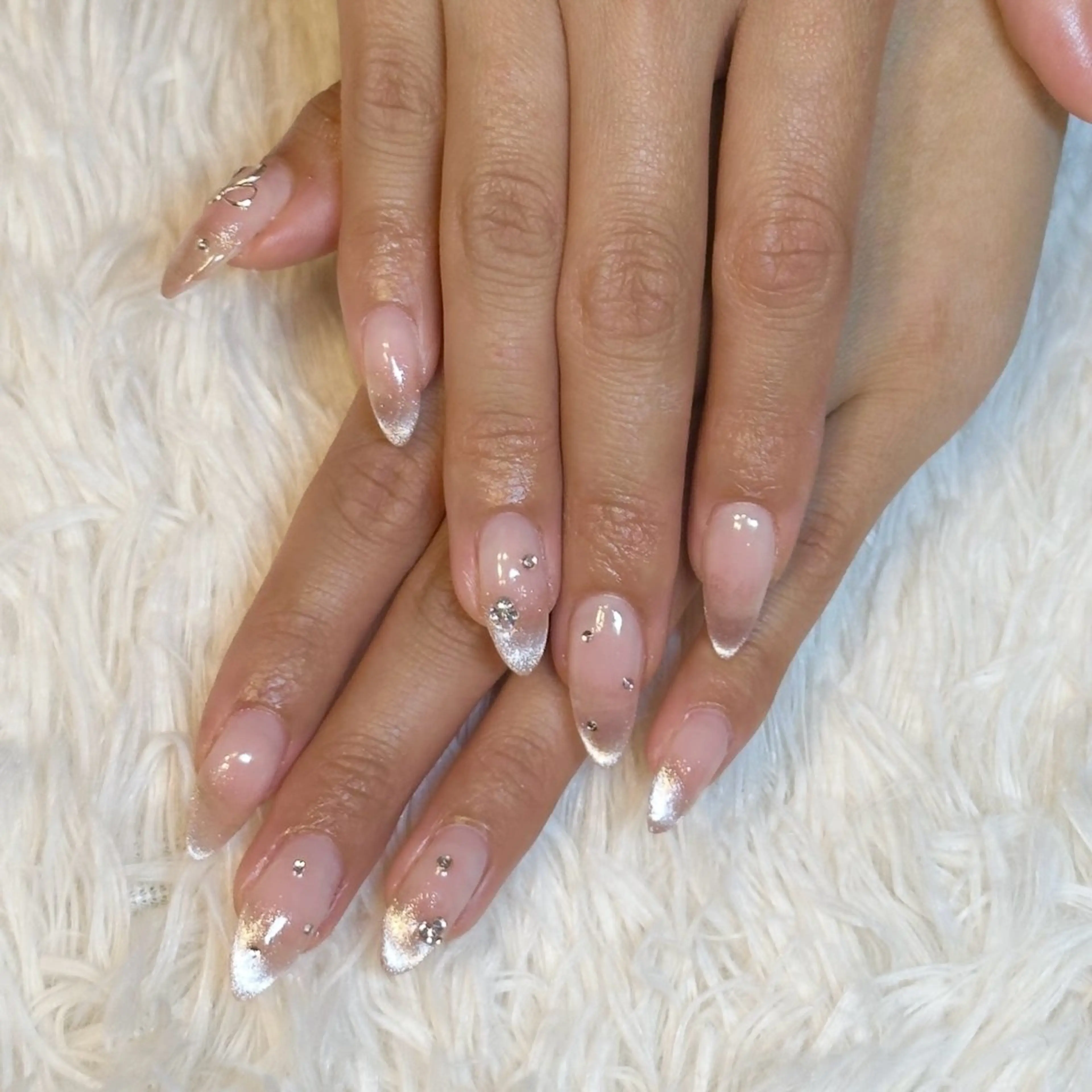 ネイル ハンドネイル フットネイル nailsalon Any'bのネイルデザイン