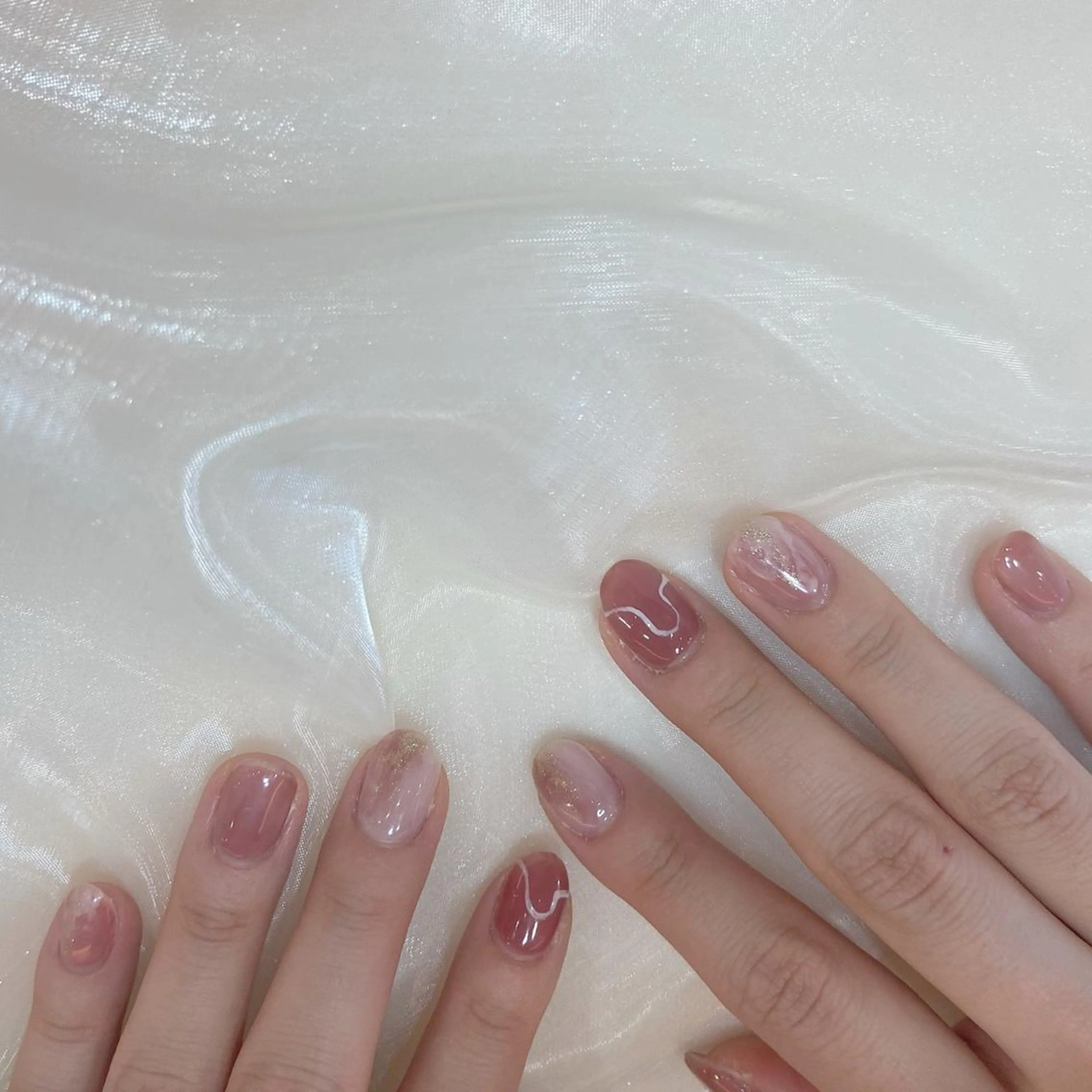 ネイル ピンク 春ネイル ハンドネイル 𝕄𝕚𝕪𝕦🤍 自由が丘⌇パラジェルのネイルデザイン