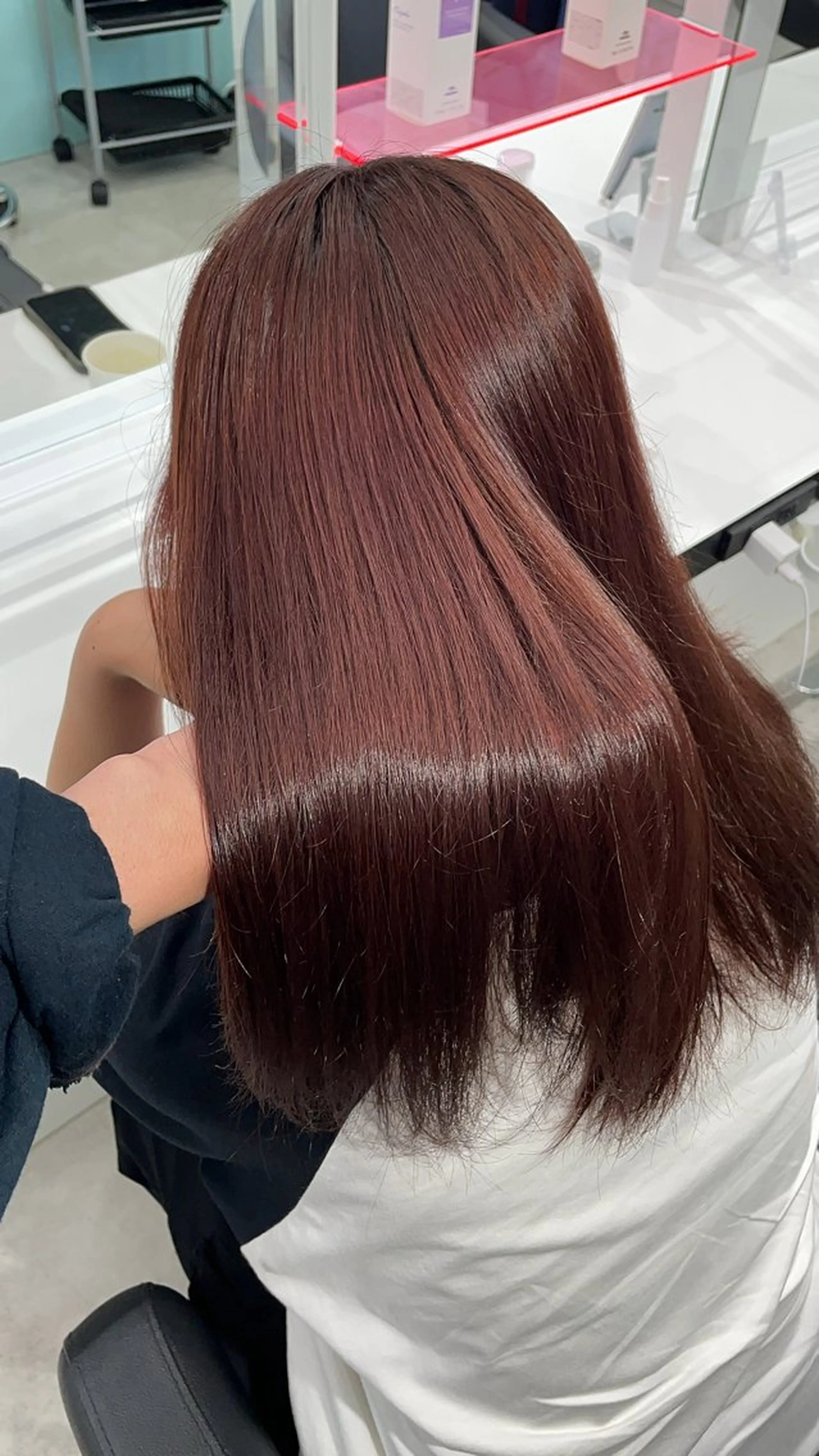 ロング カラー エフェクトブリーチ／ レイヤーカット／翔のヘアスタイル