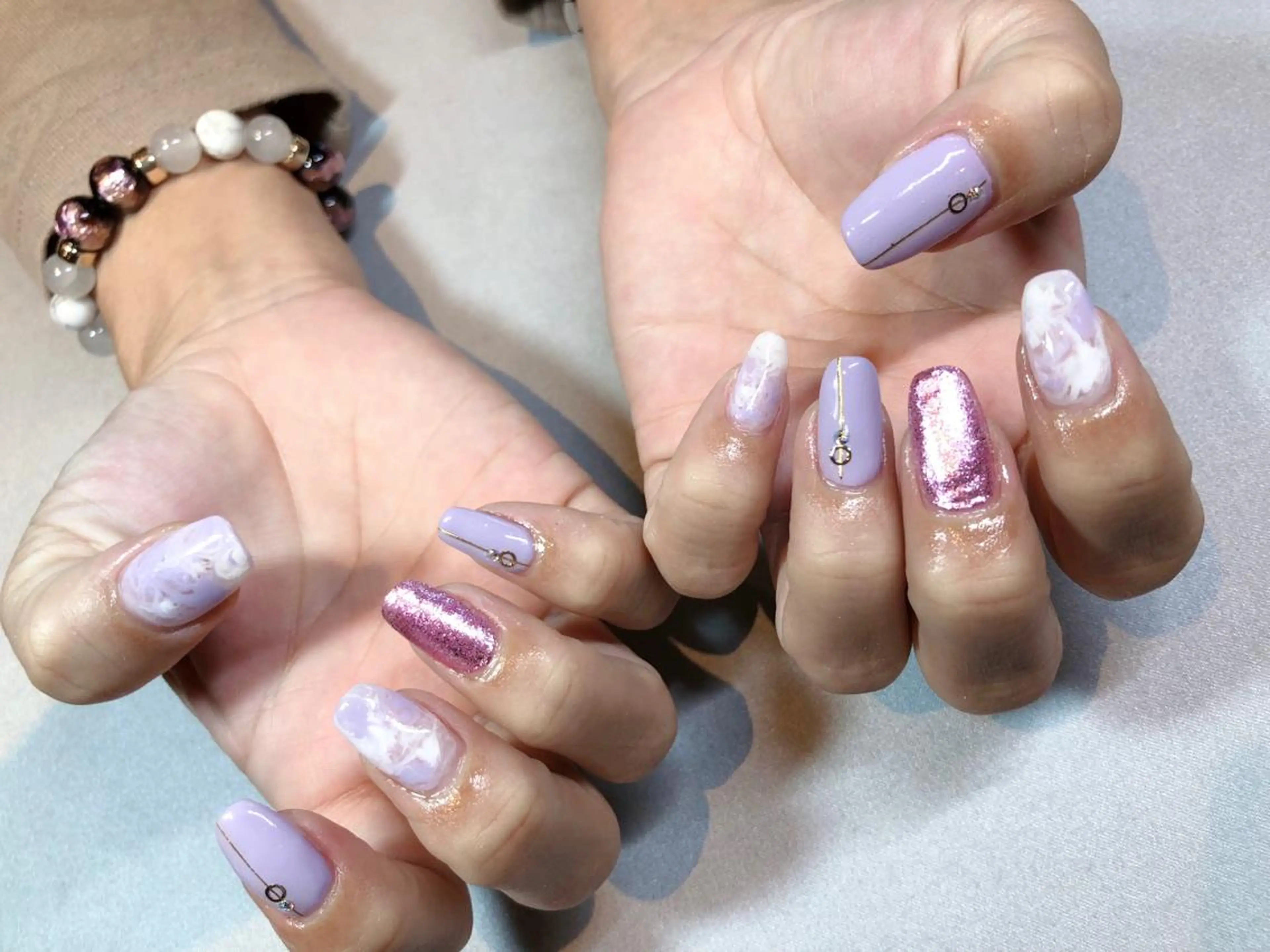 ネイル iiloo aromaworksのネイルデザイン