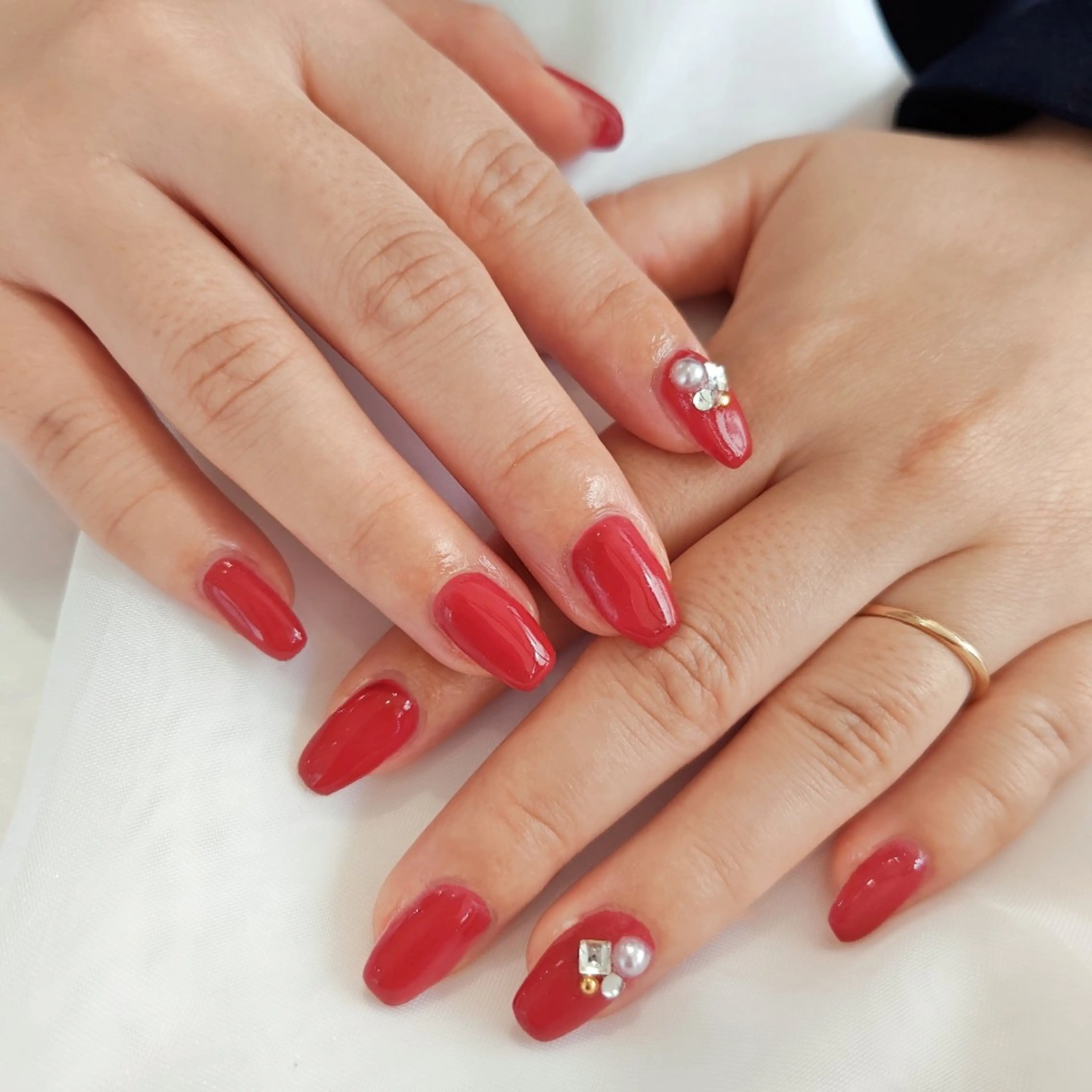 ネイル ワンカラーネイル 赤色 ハンドネイル felicita服部店所属・felicita fumi♡のネイルデザイン