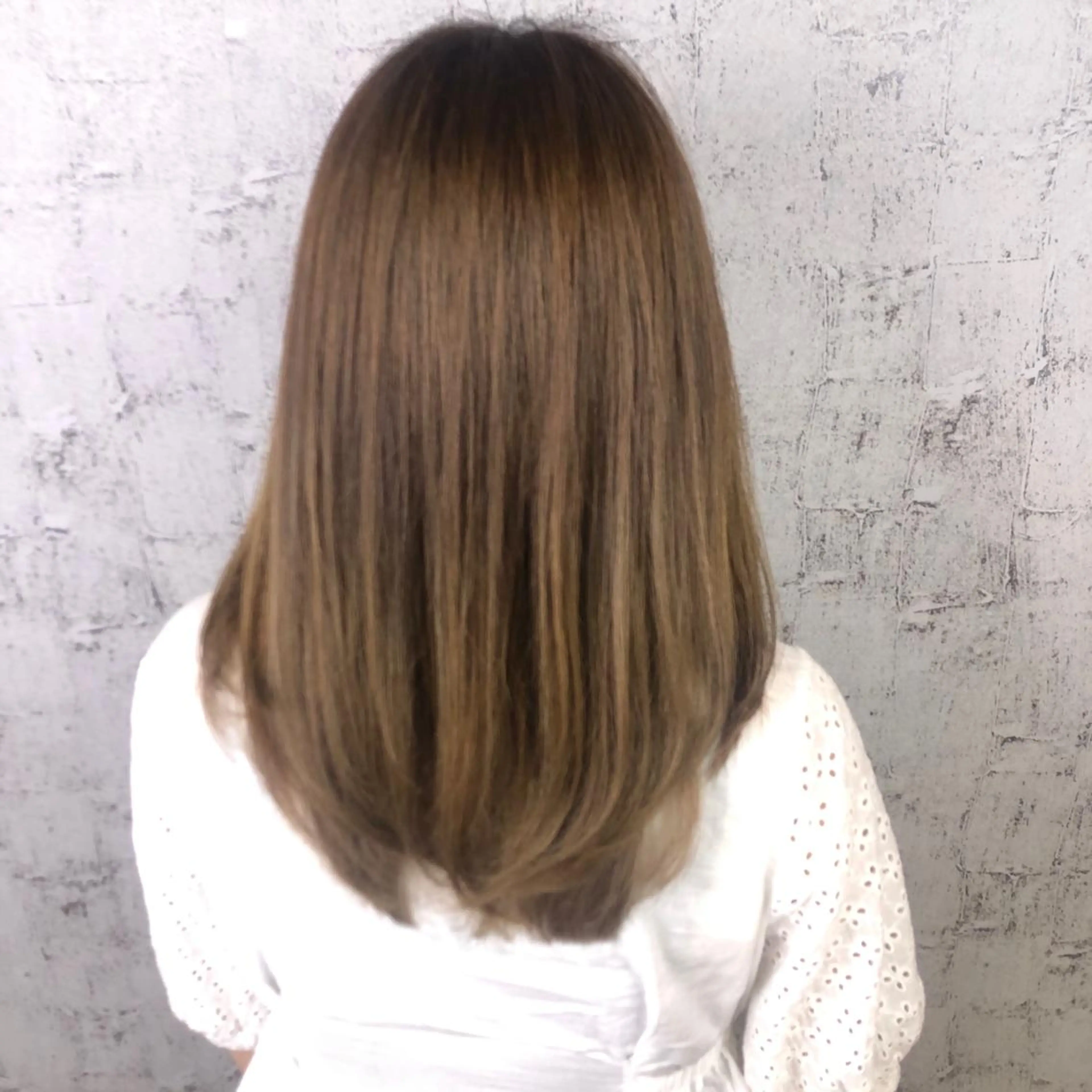 ロング カラー ベージュカラー イルミナカラー ベージュ/インナー カラー🤍Rieのヘアスタイル