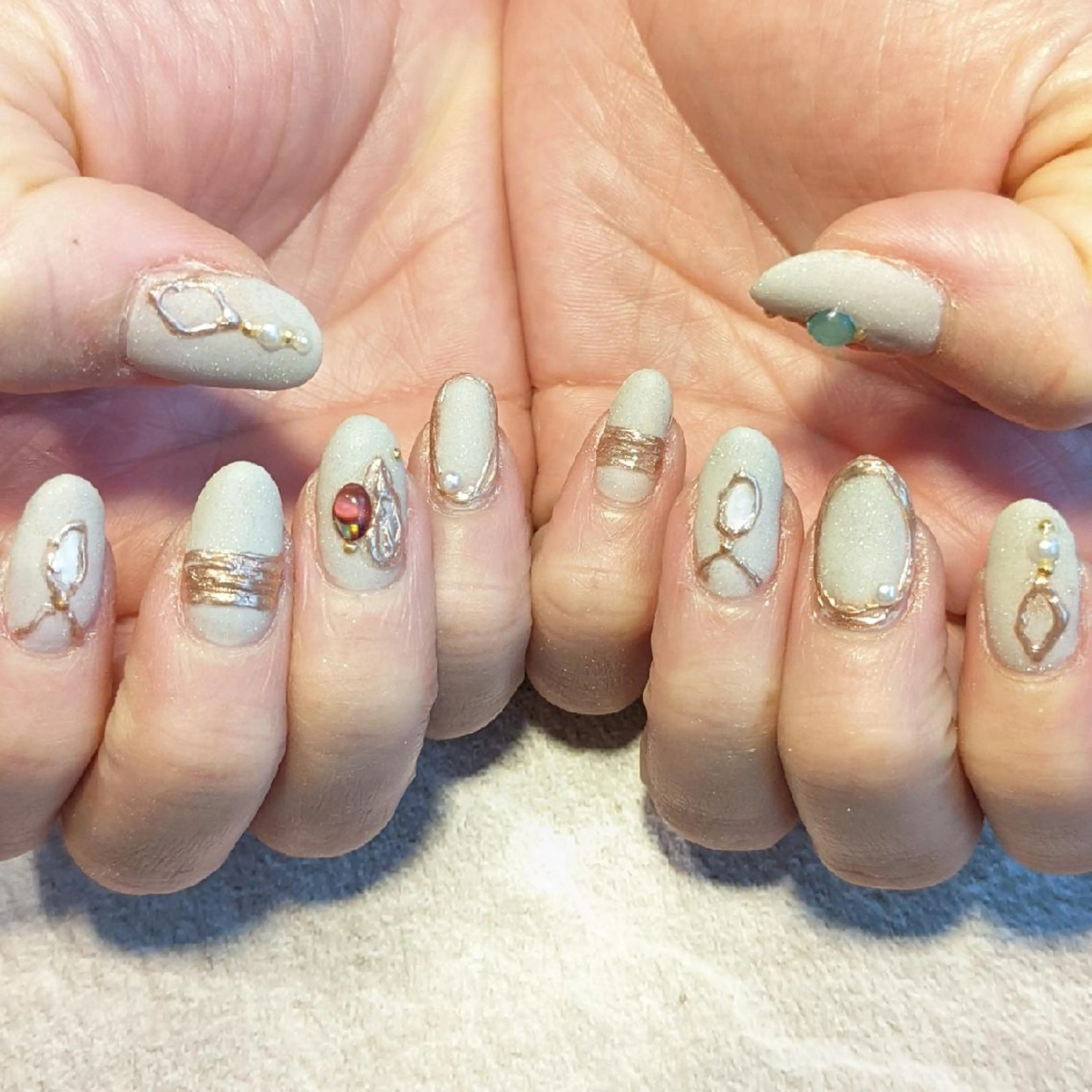 ネイル ｱｲﾗｯｼｭ ﾈｲﾙ ｻﾛﾝ つけるのマツエク・マツパデザイン