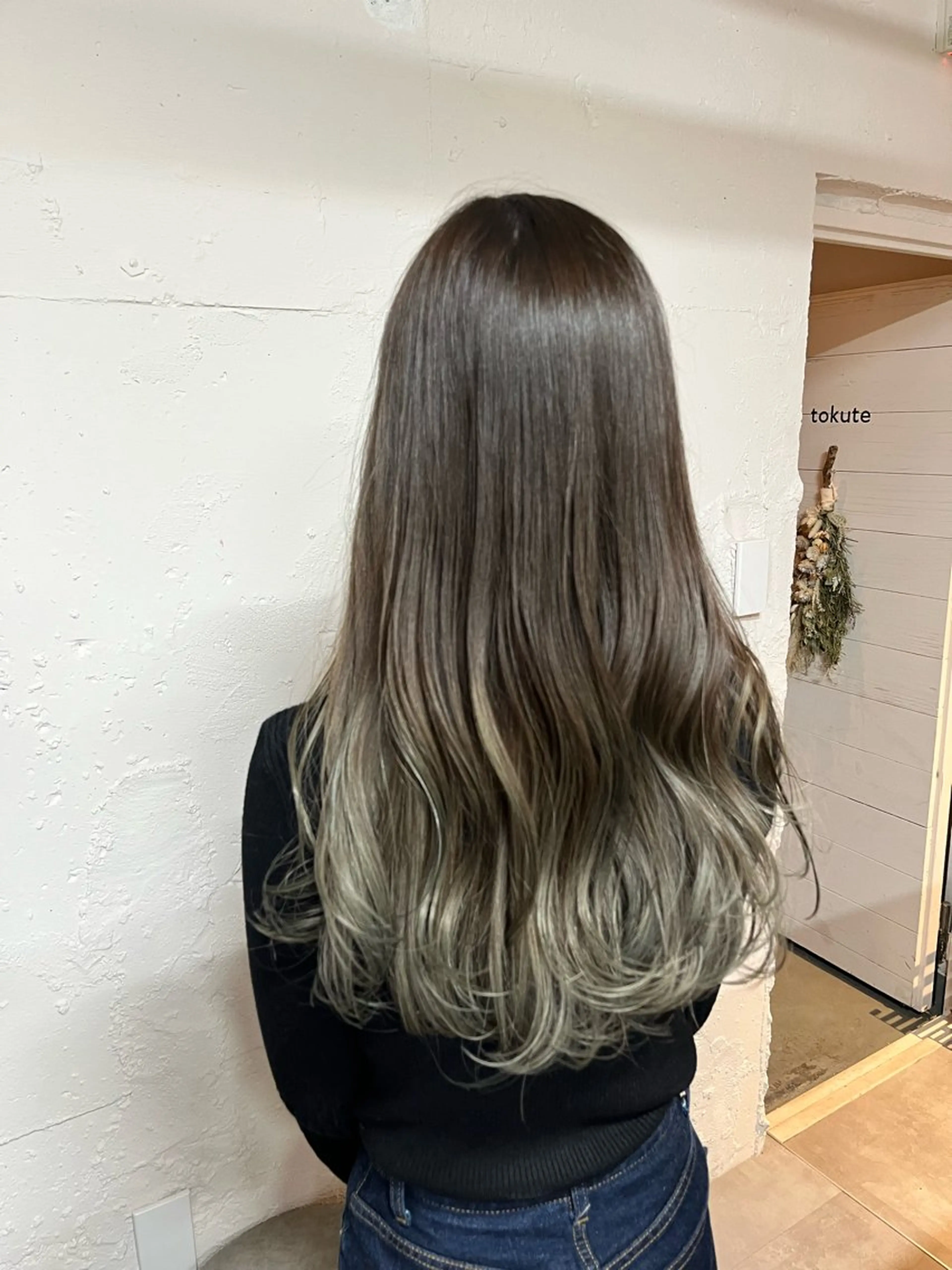 ロング カラー 🩵似合わせカット SEIRA🩵のヘアスタイル