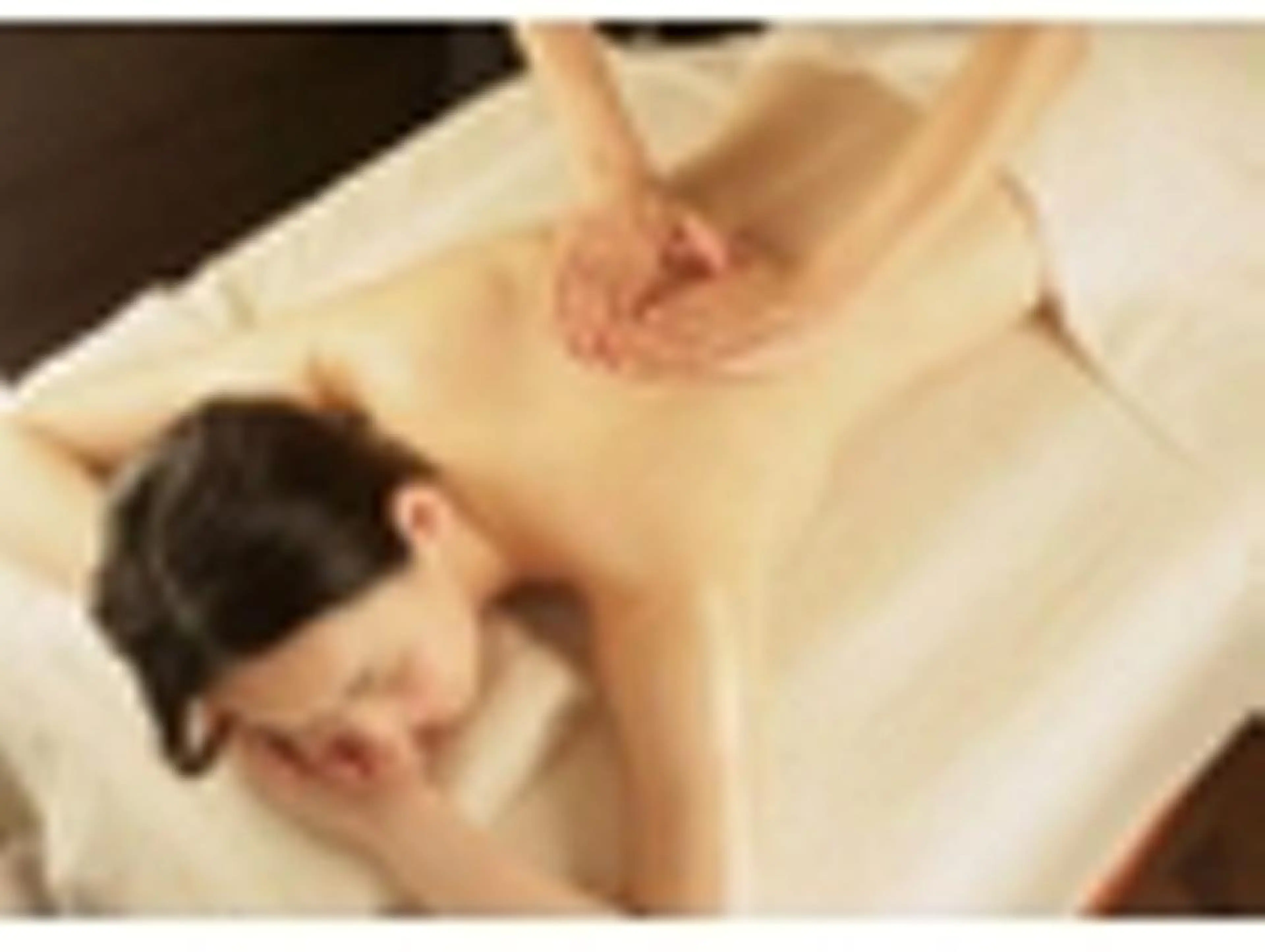 [贅沢全身背面のみ]アロマオイルマッサージ60分 3980円の写真