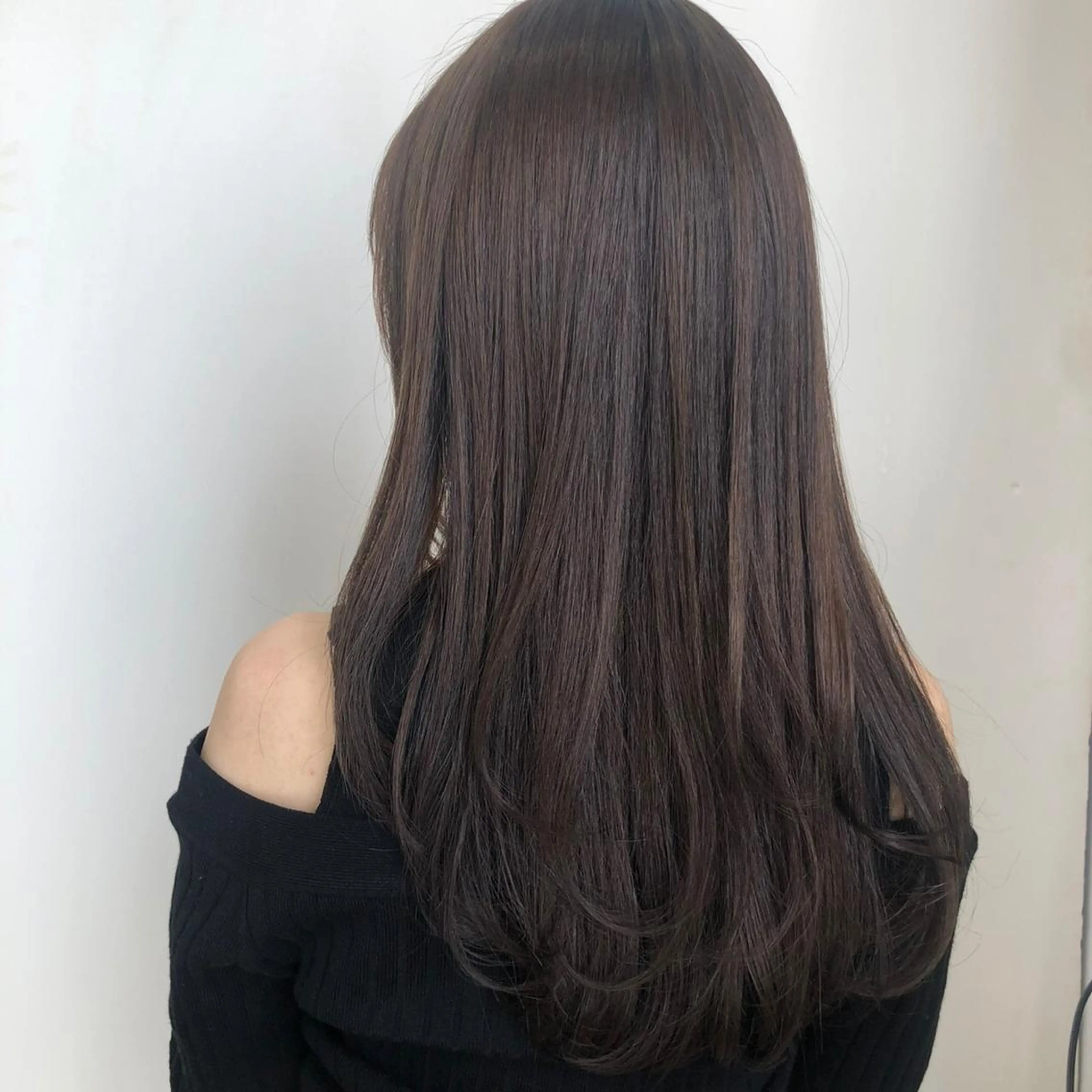 セミロング カラー アッシュ ベージュカラー カット 縮毛矯正 トリートメント Tamagawa Sakiのヘアスタイル