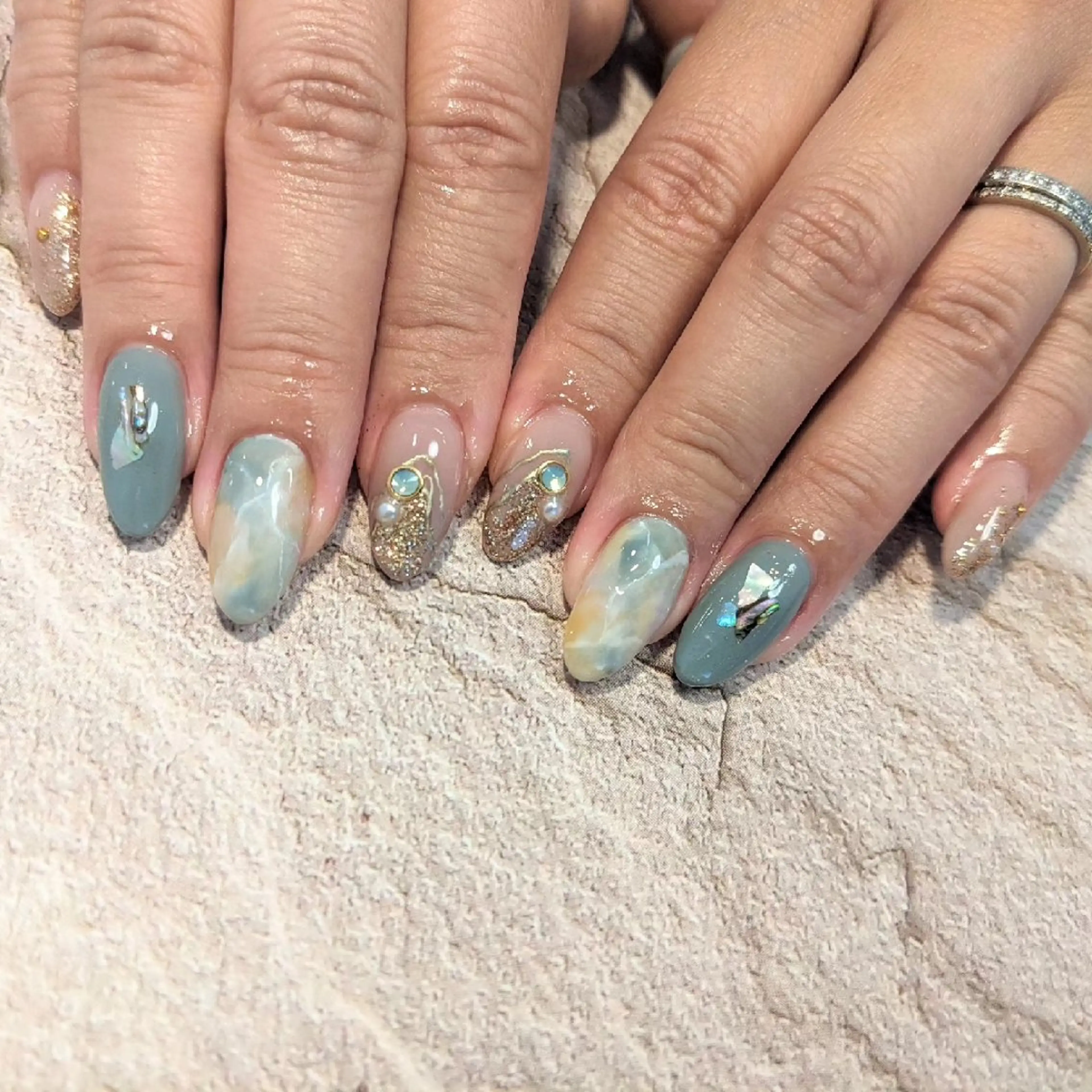 ネイル ｱｲﾗｯｼｭ ﾈｲﾙ ｻﾛﾝ つけるのマツエク・マツパデザイン