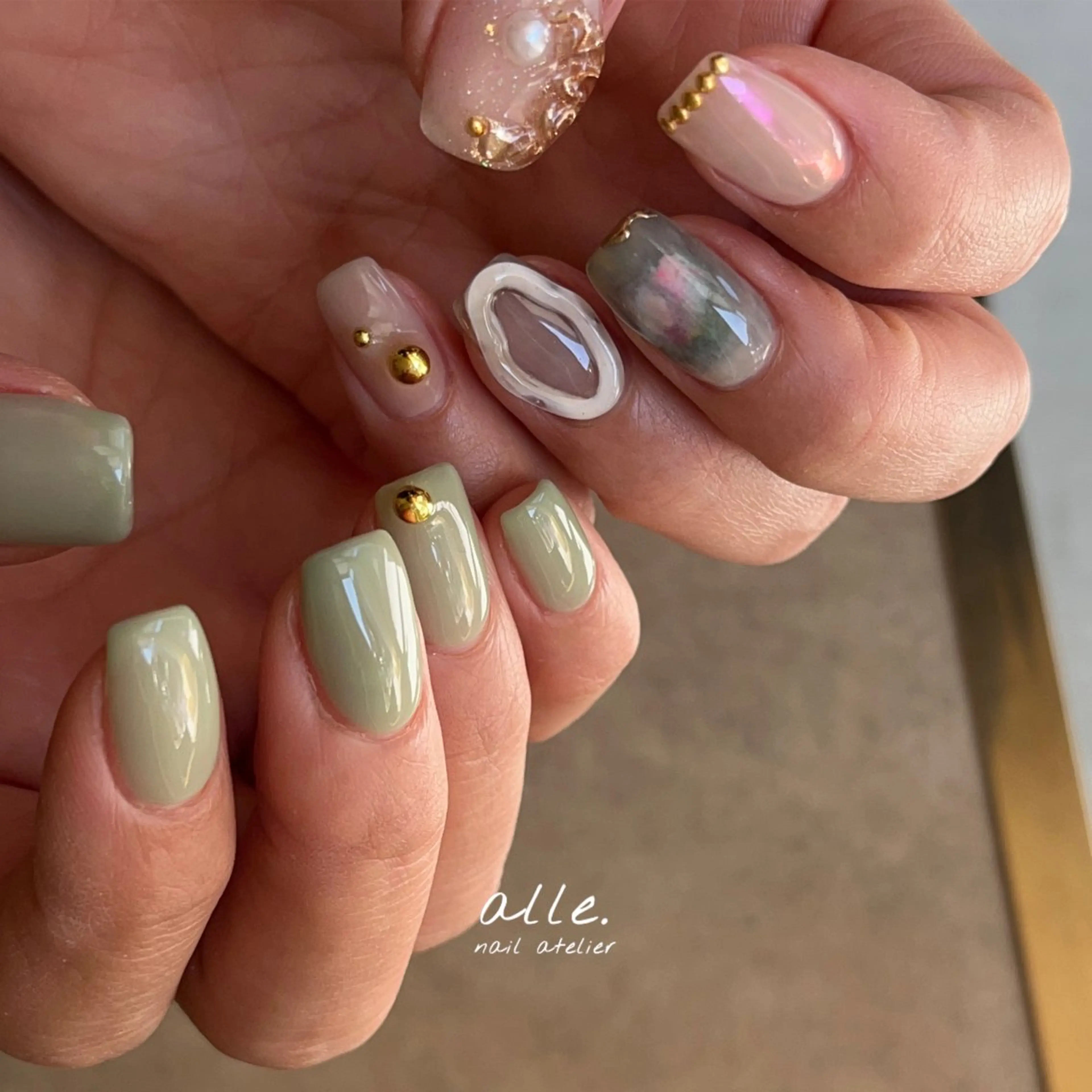 ネイル ハンドネイル atelier alle.のネイルデザイン