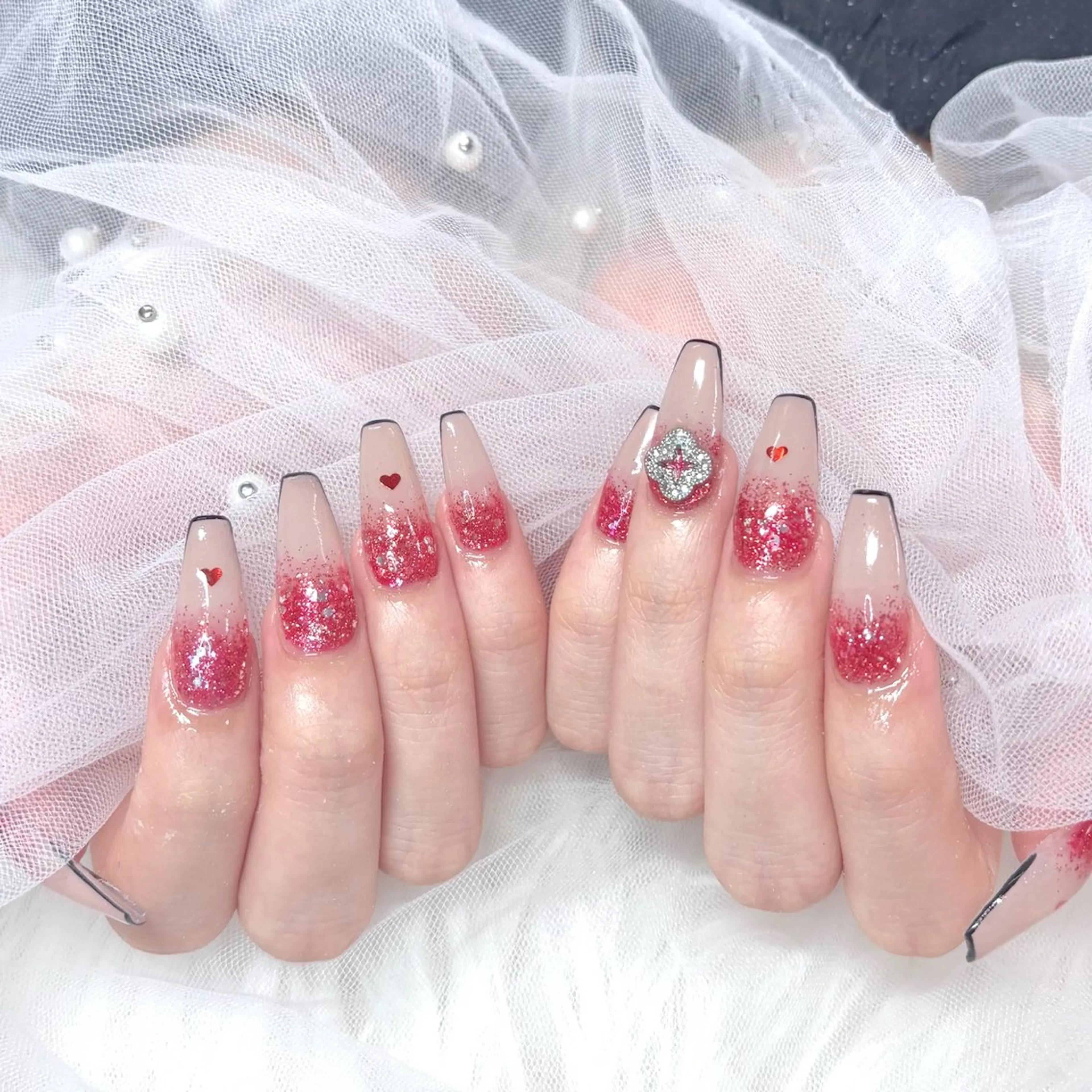 ネイル アートネイル フレンチネイル ハート キラキラネイル ラメ(グリッター) ハンドネイル Noix nailのネイルデザイン